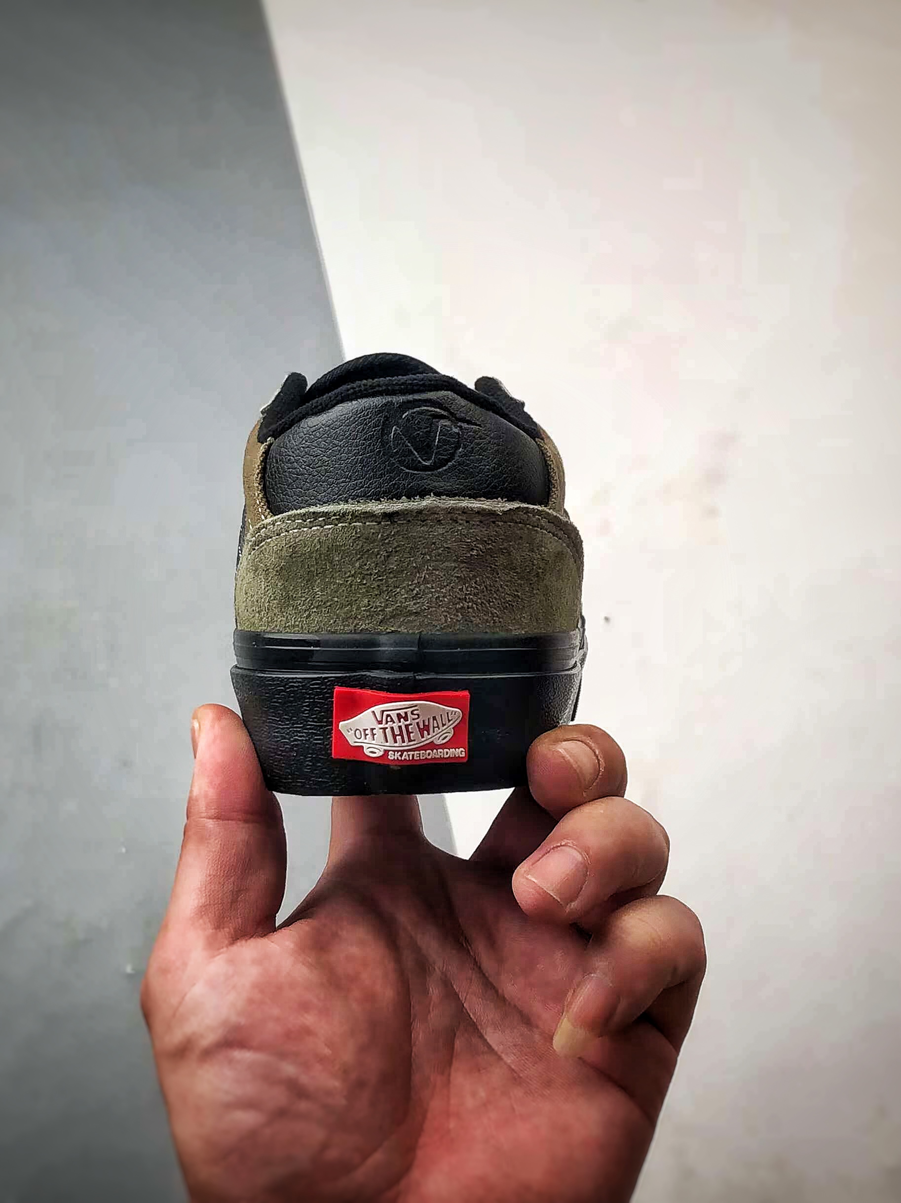 200 Vans Skate Rowan Pro 黑绿 经典百搭 轻便舒适专业滑板鞋 VN0A5JICBIQ