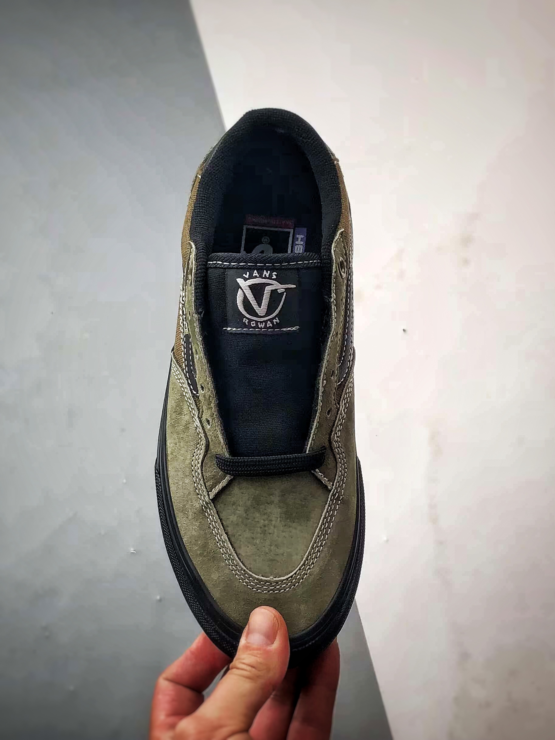 200 Vans Skate Rowan Pro 黑绿 经典百搭 轻便舒适专业滑板鞋 VN0A5JICBIQ