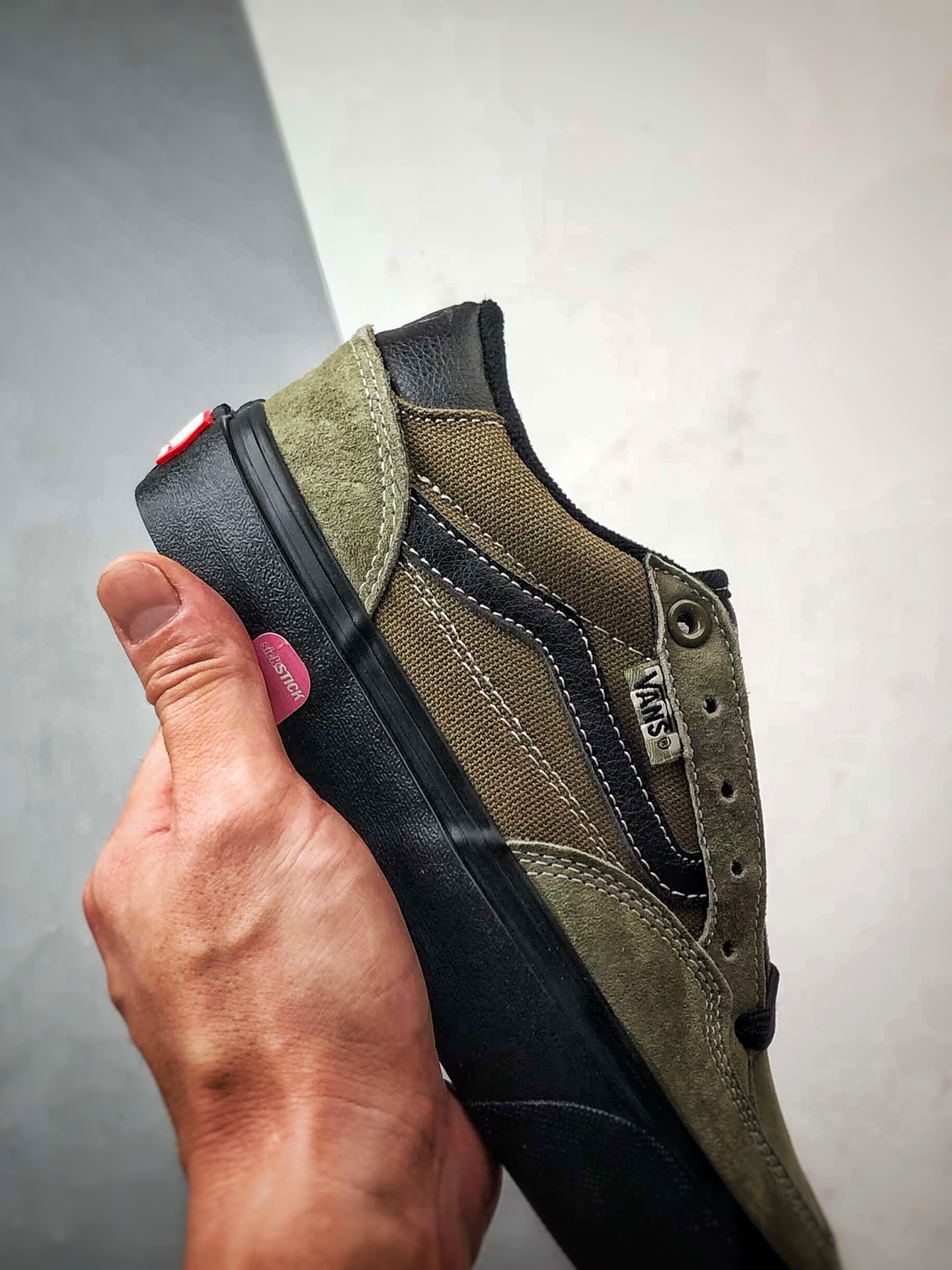 200 Vans Skate Rowan Pro 黑绿 经典百搭 轻便舒适专业滑板鞋 VN0A5JICBIQ