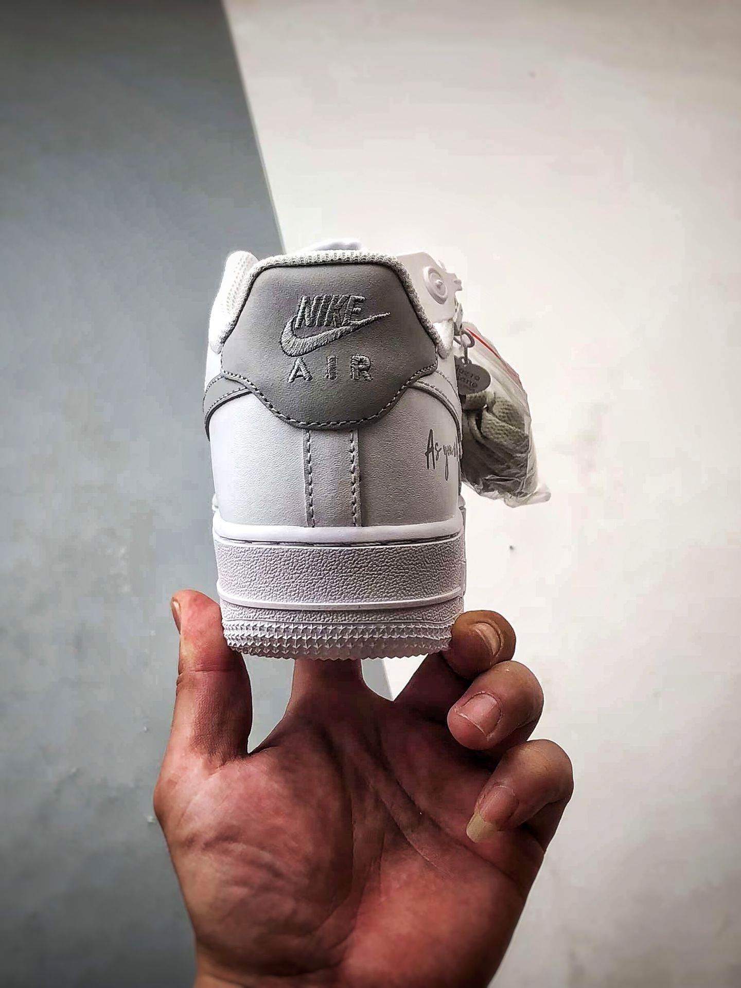 220 Air Force 1 '07 Low 情人节白灰 CW2288-111