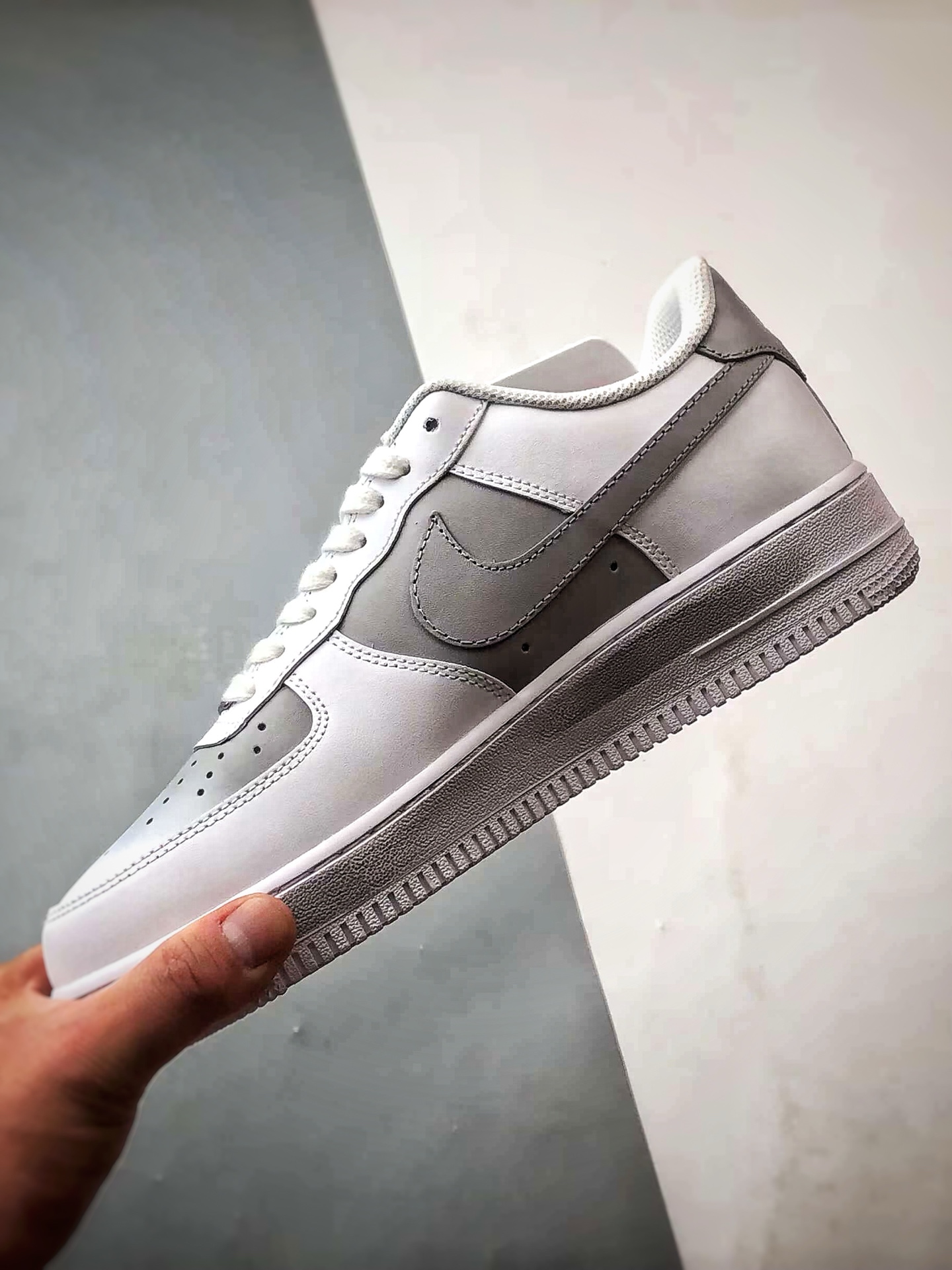 220 Air Force 1 '07 Low 情人节白灰 CW2288-111