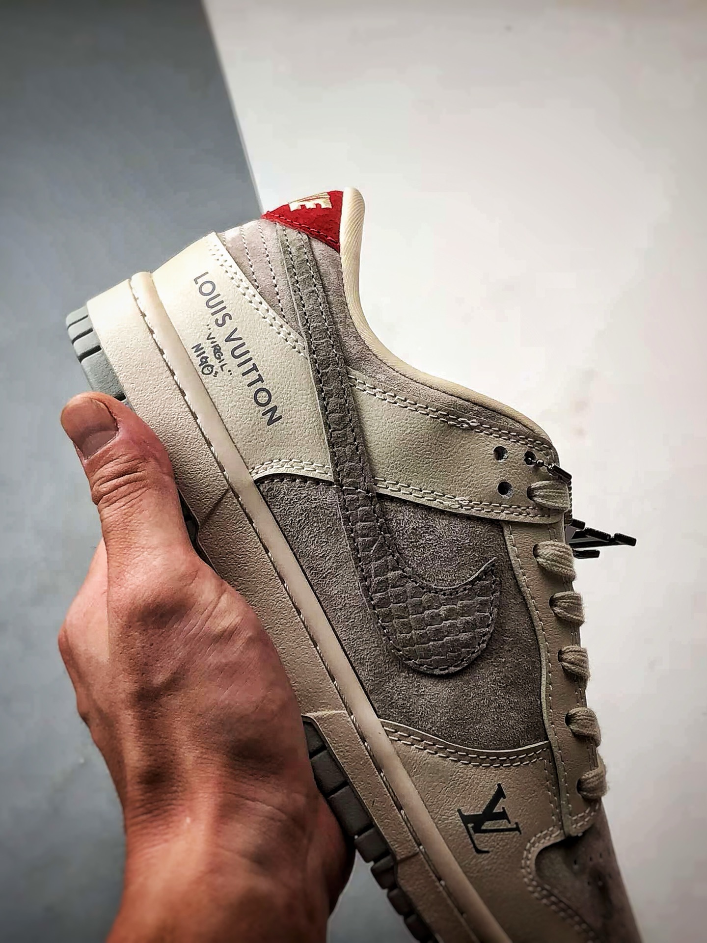 290 NK Dunk Low Retro ”DIY高端定制” LV灰蛇鳞钩 低帮休闲运动板鞋 XX3168-125