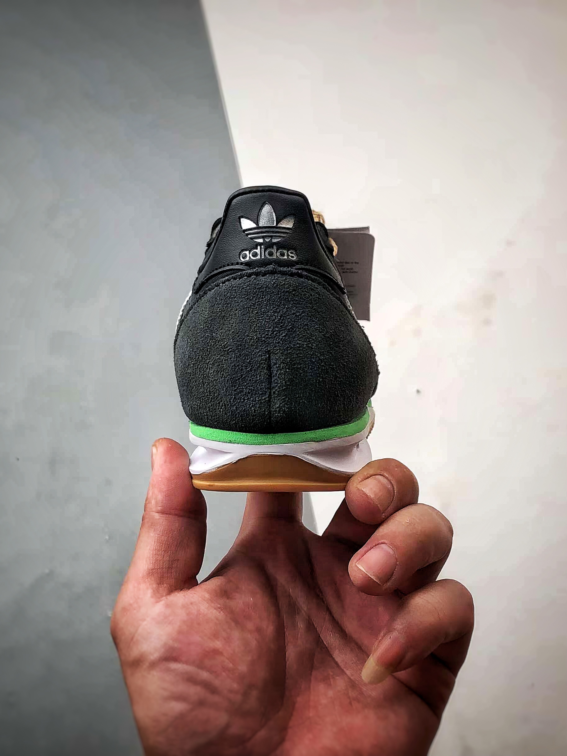200 AD Originals SL 72 OG 黑白灰 经典复古轻便休闲运动慢跑鞋 JH7390