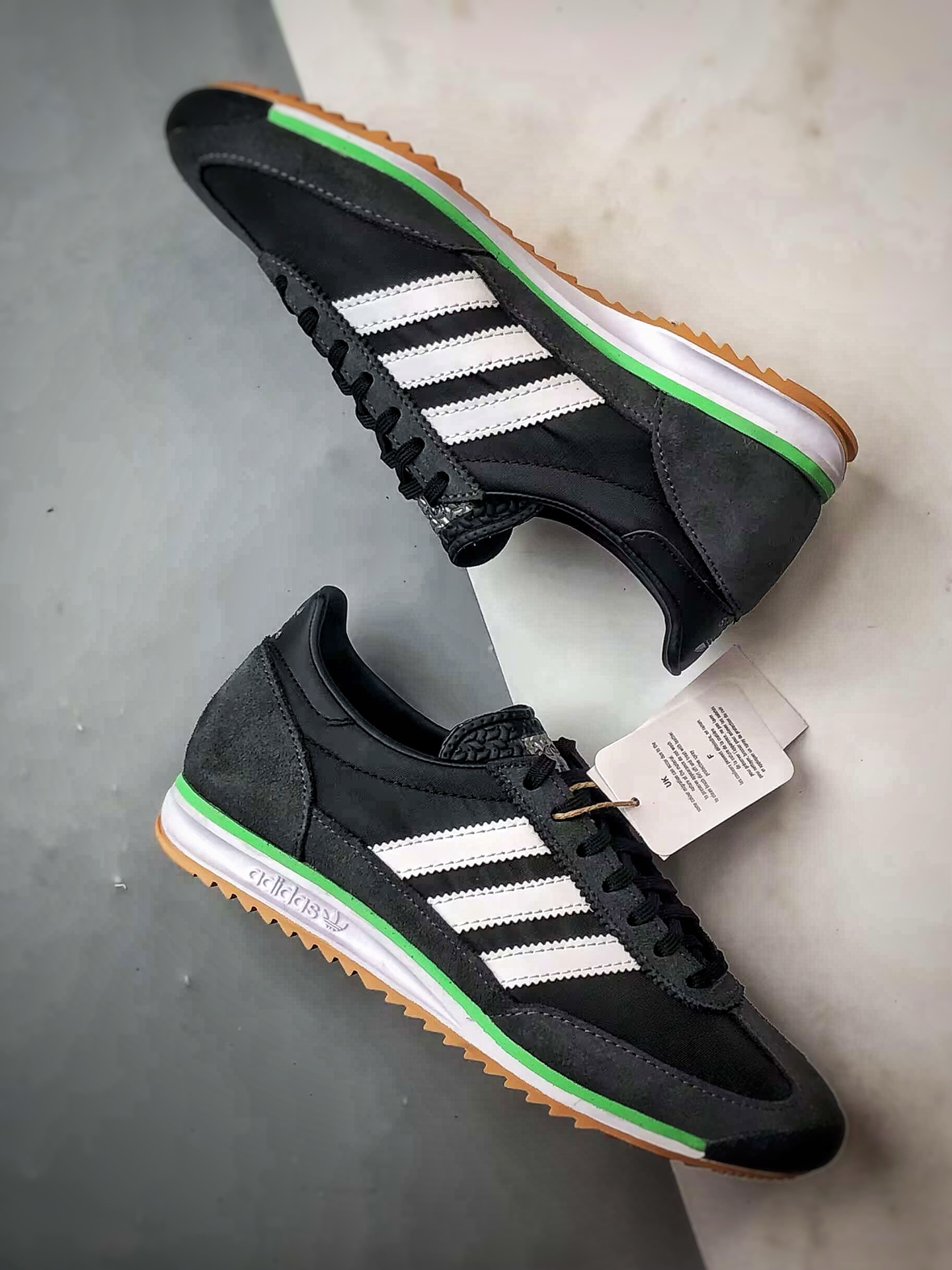 200 AD Originals SL 72 OG 黑白灰 经典复古轻便休闲运动慢跑鞋 JH7390