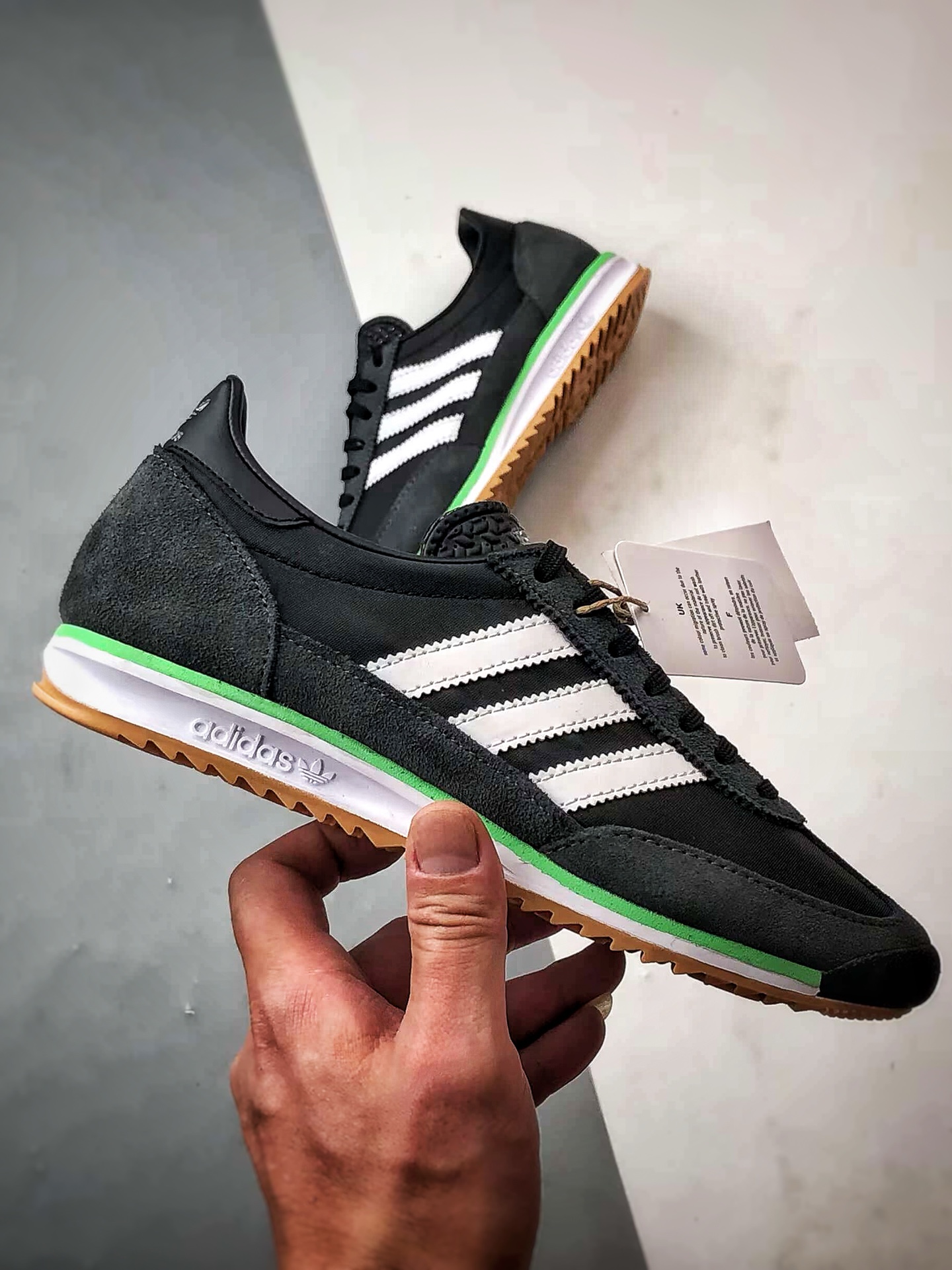 200 AD Originals SL 72 OG 黑白灰 经典复古轻便休闲运动慢跑鞋 JH7390