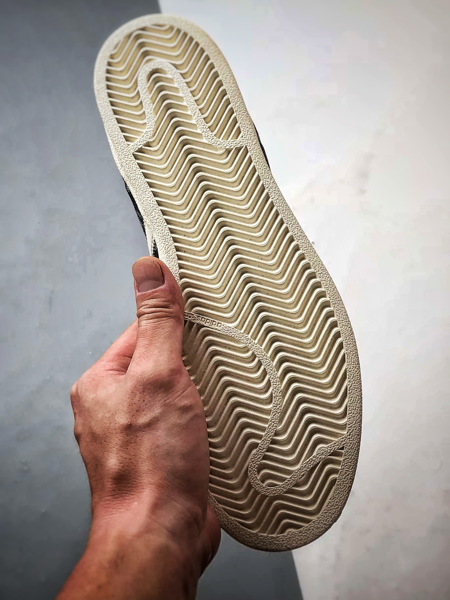 200 LV x AD Originals Superstar 黑白牛仔老花贝壳头 IG1988