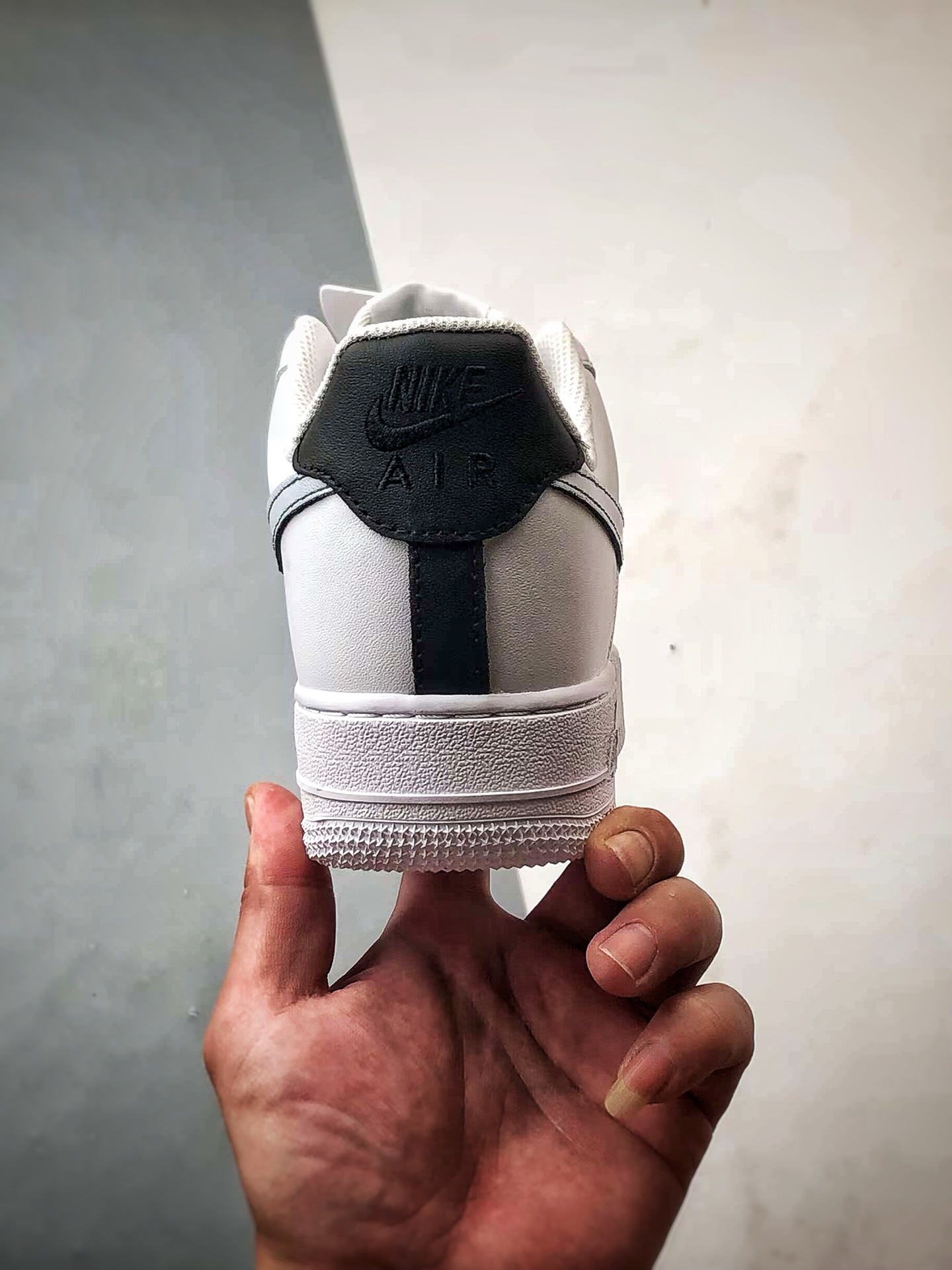 280 【定制球鞋】Air Force 1 Low 墨色清润 做旧黑白 经典休闲运动板鞋 ZH0316-078