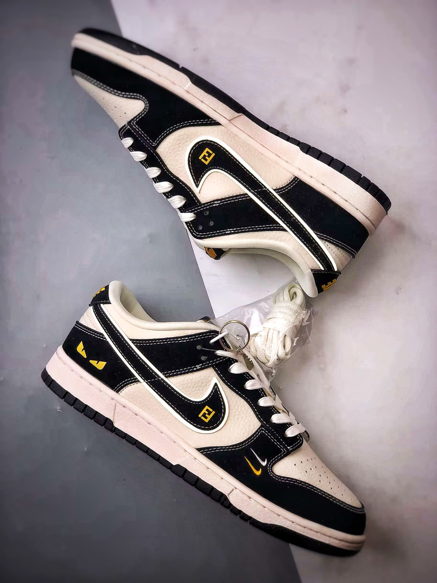 290 NK Dunk Low Retro ”DIY高端定制” 芬迪米白黑 低帮休闲运动板鞋 LW1818-115