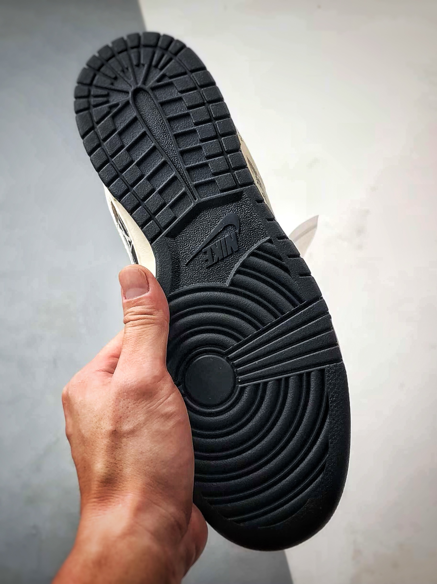 290 NK Dunk Low Retro ”DIY高端定制” LV米黑灰老花帆布拼接 低帮休闲运动板鞋 FC1688-229