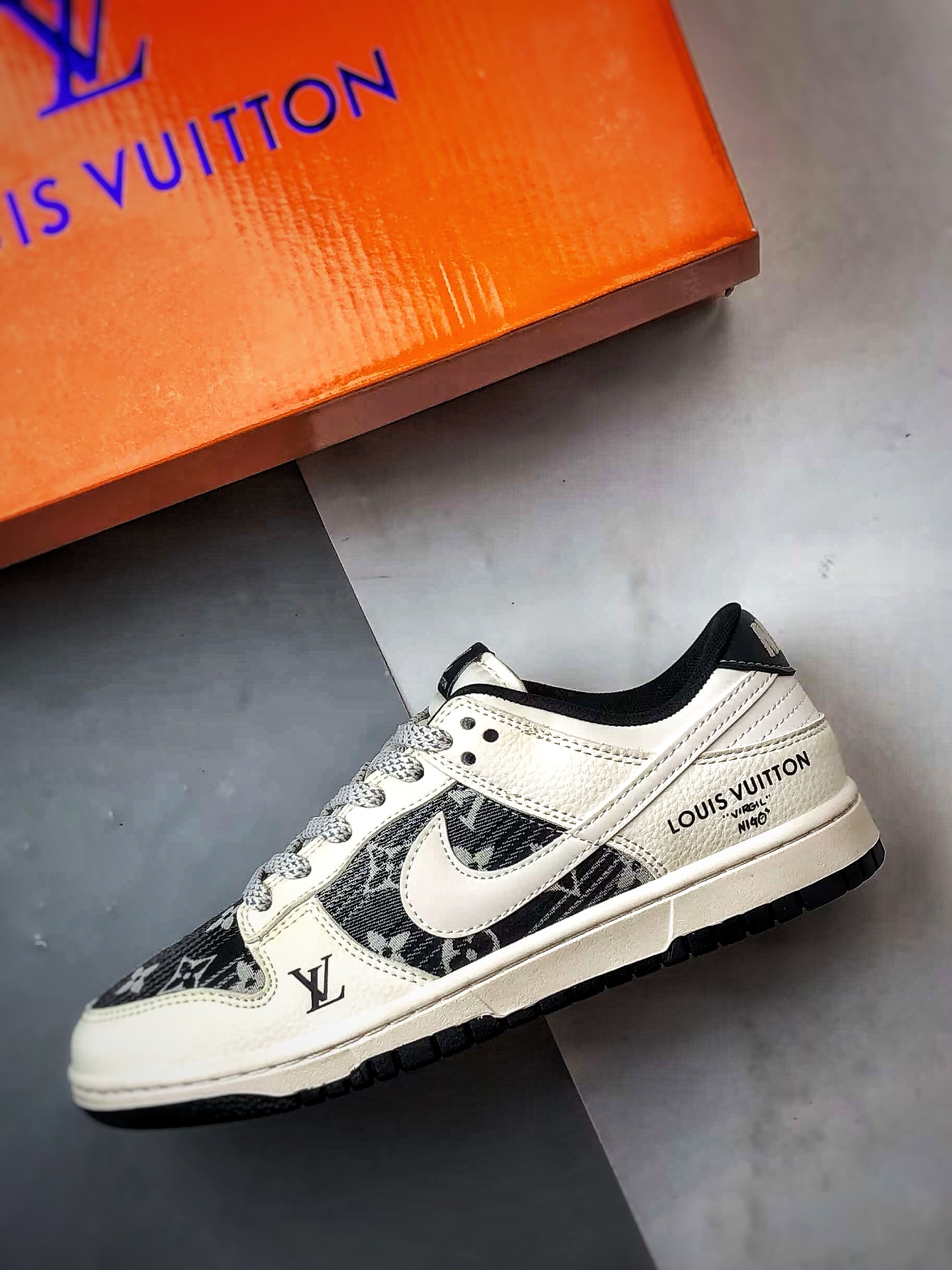 290 NK Dunk Low Retro ”DIY高端定制” LV米黑灰老花帆布拼接 低帮休闲运动板鞋 FC1688-229