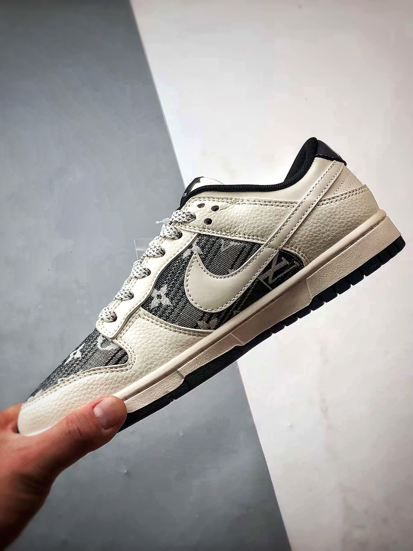 290 NK Dunk Low Retro ”DIY高端定制” LV米黑灰老花帆布拼接 低帮休闲运动板鞋 FC1688-229