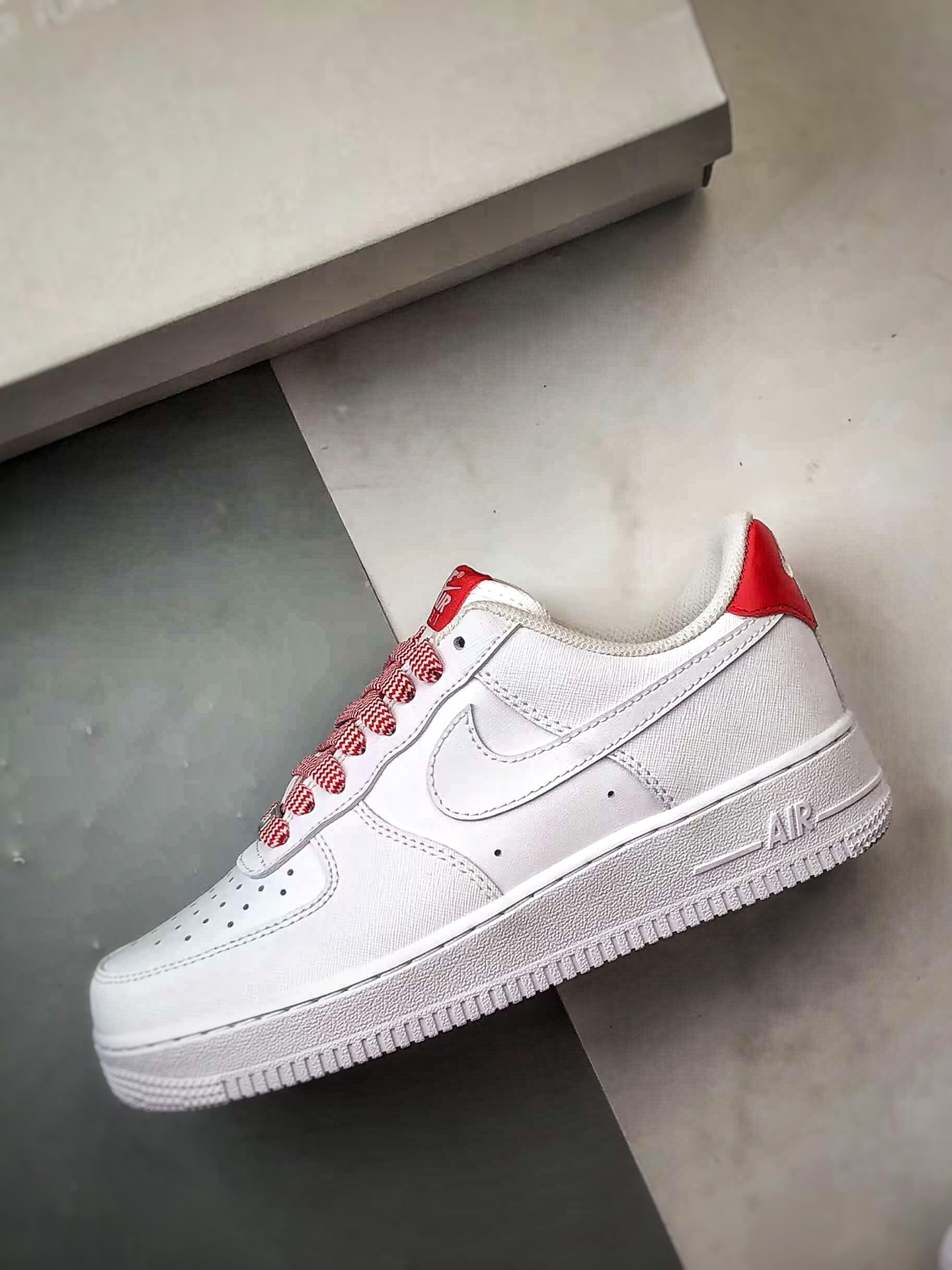 190 Air Force 1 '07 Low 白红 IB7167-103