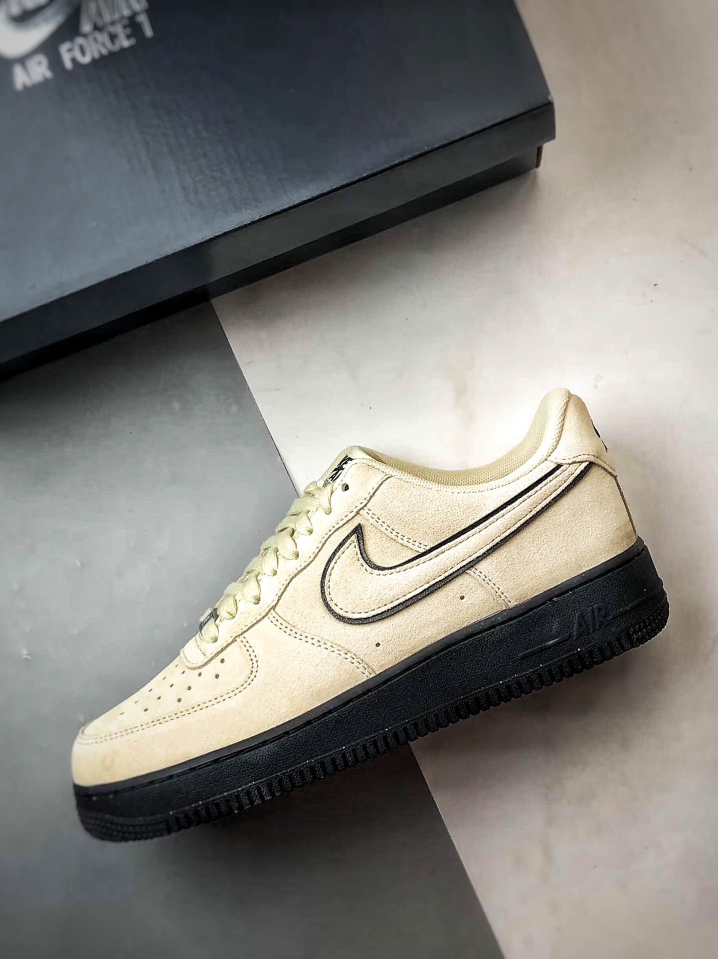 220 Air Force 1 '07 Low 浅卡其棕 HQ1966-200
