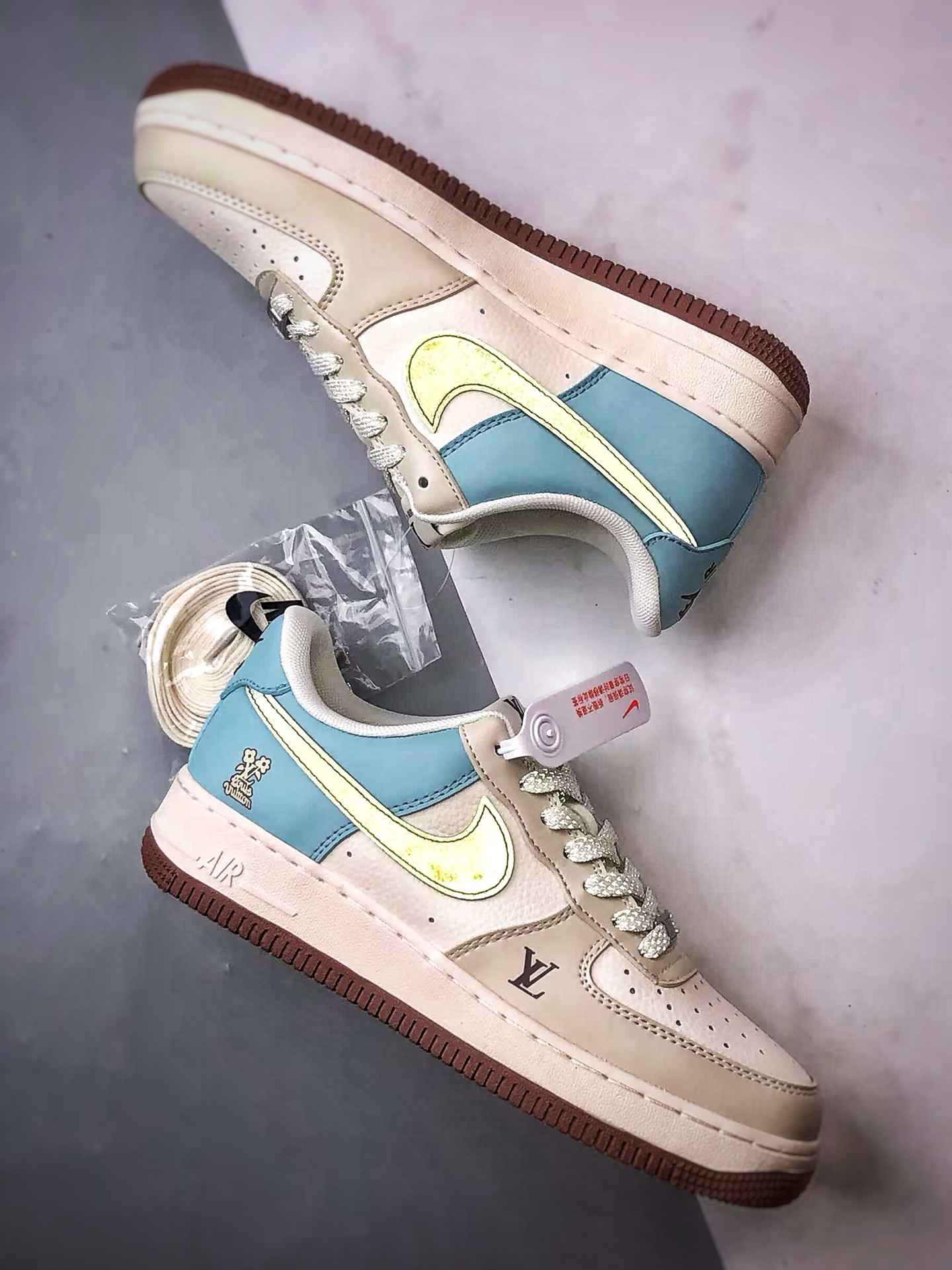 LV x Air Force 1 Low 米蓝棕钩 JJ2508-702