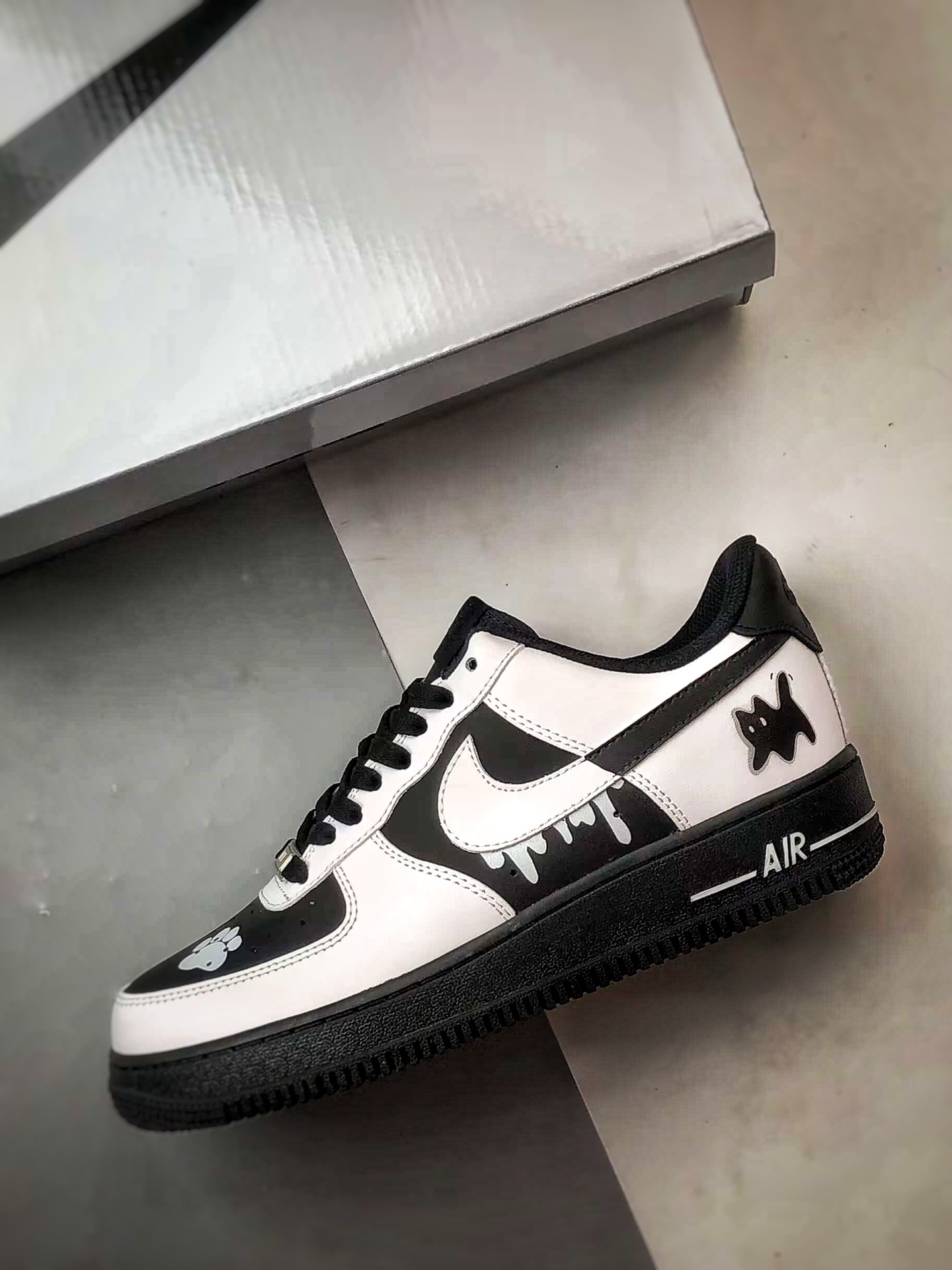 280 【定制球鞋】Air Force 1 Low 灰色地带 白黑 经典休闲运动板鞋 ZH0316-077