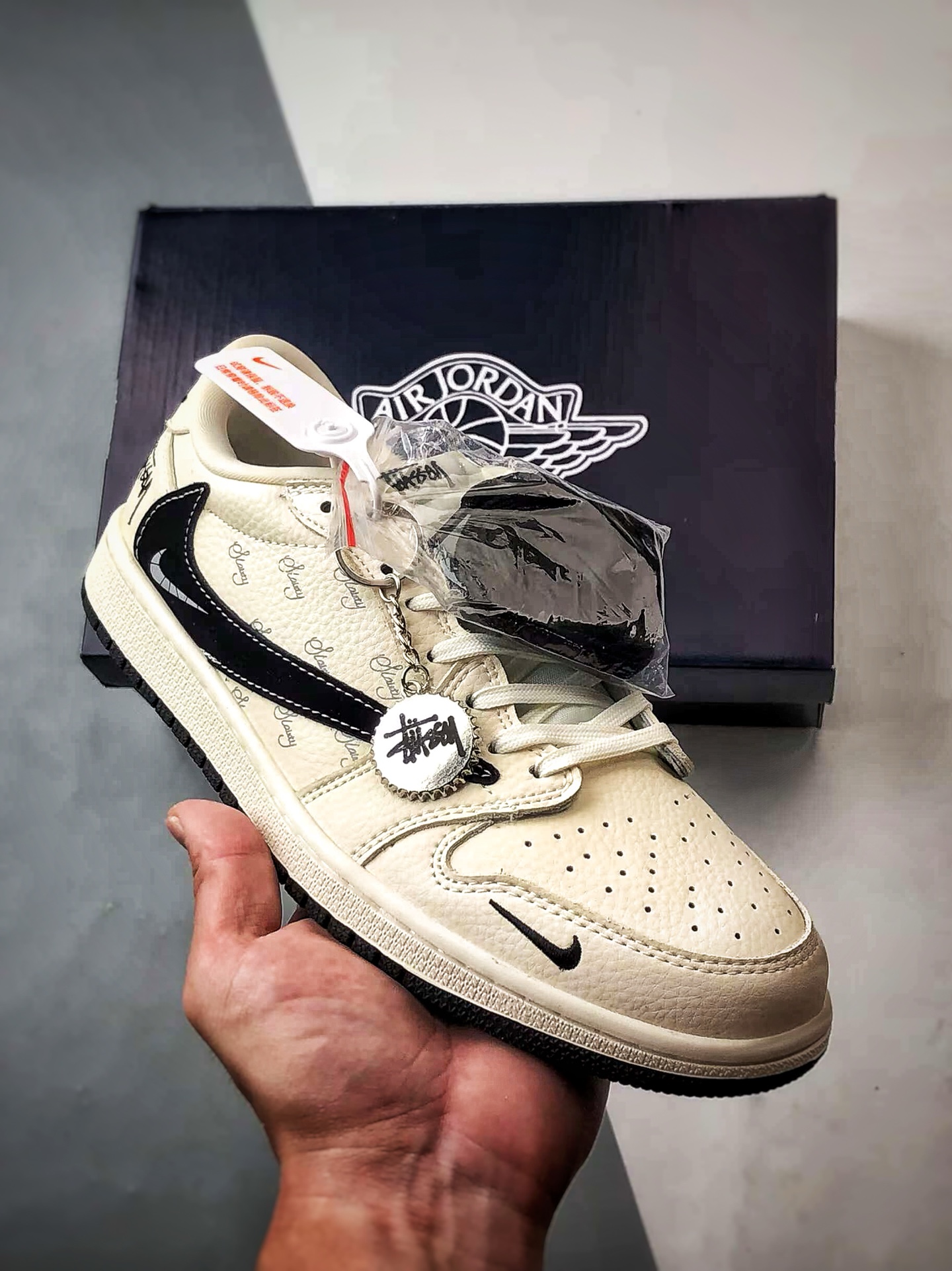 290 Air Jordan 1 Low OG ”高端定制” 斯图西米白黑倒钩 XS2024-043