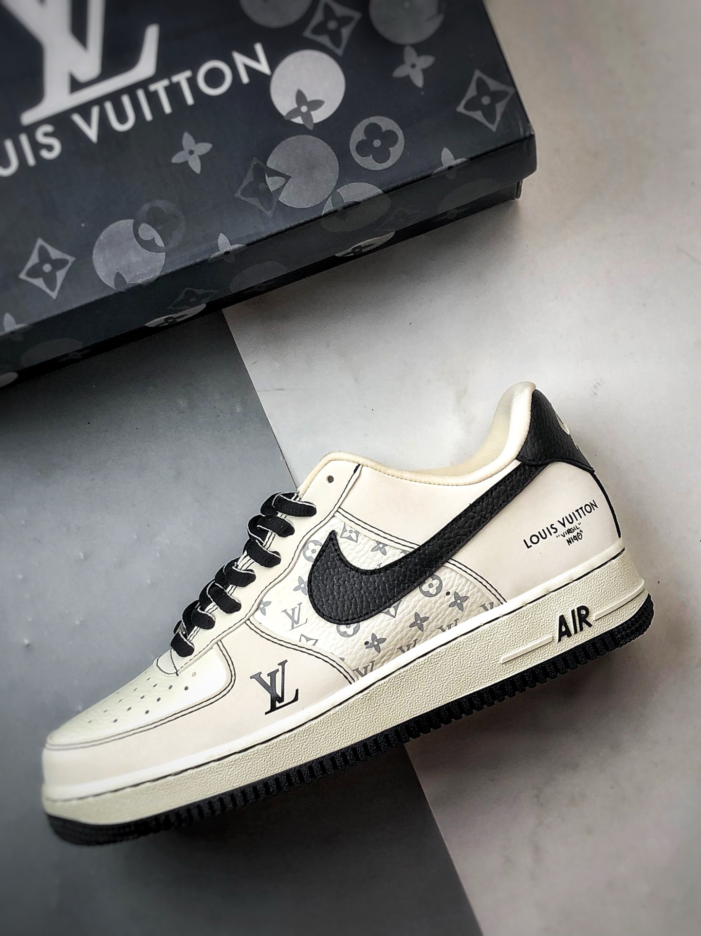 280 LV x Air Force 1 Low 印花米白黑 BZ6808-102
