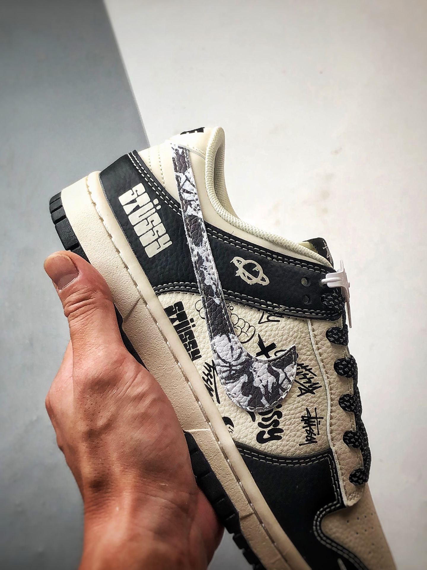 290 NK Dunk Low Retro ”DIY高端定制” 斯图西黑白涂鸦 低帮休闲运动板鞋 XS6089-590