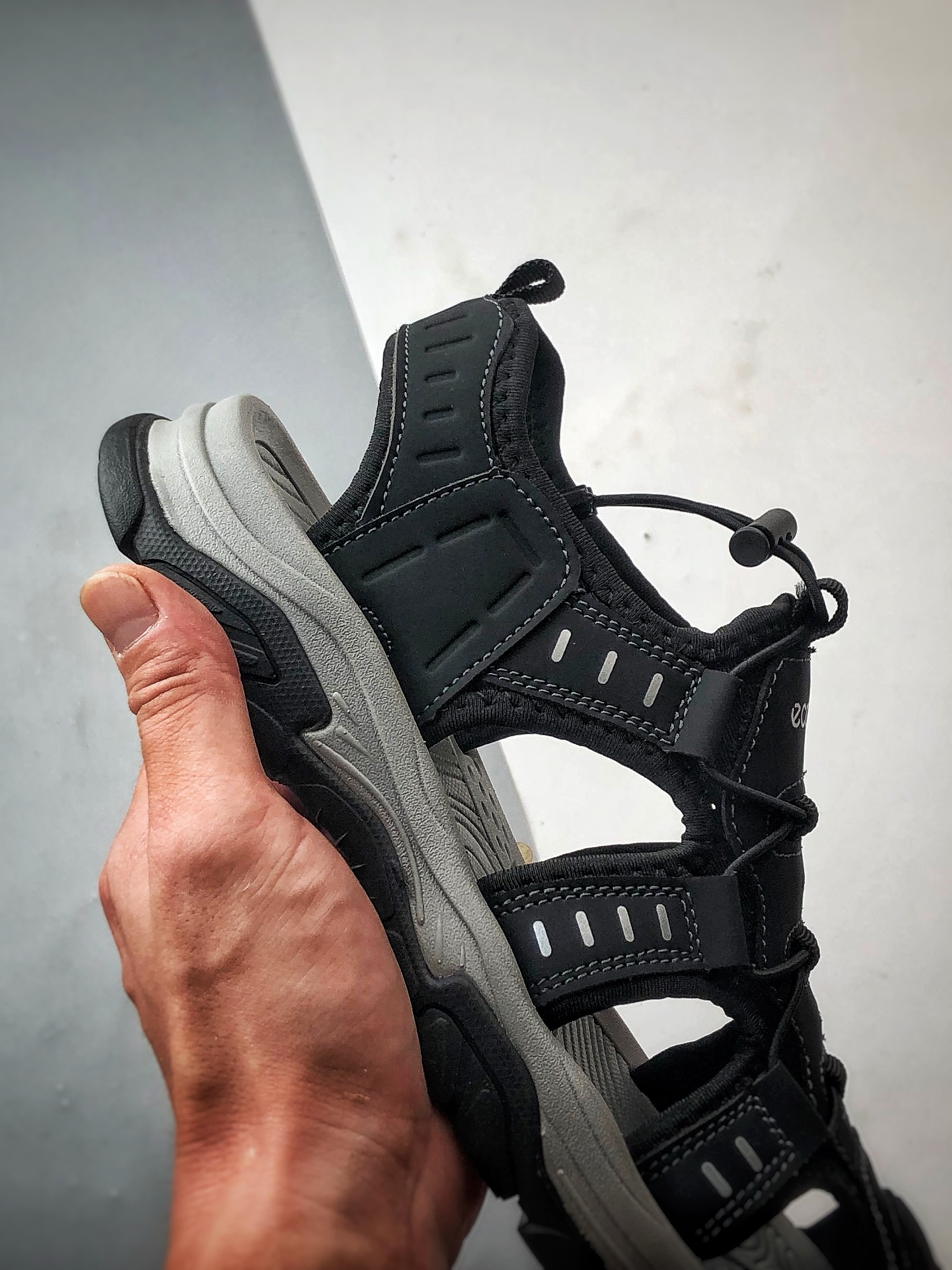 180 Ecco/爱步 境界系列 25ss夏季舒适防滑魔术贴包头凉鞋