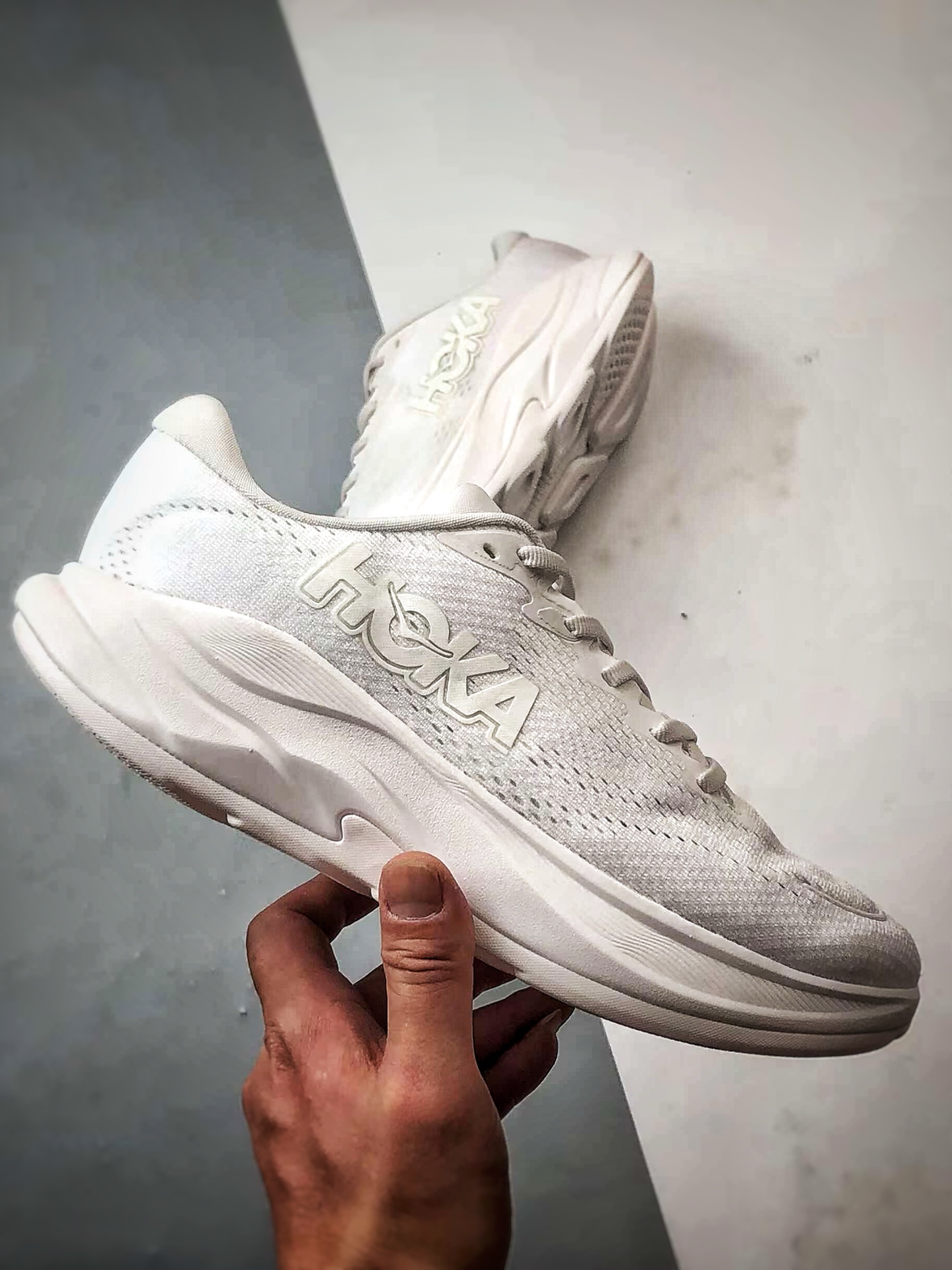 240 Hoka One One Rincon 4 白色 林康4代公路休闲跑步鞋 1155131-WWH