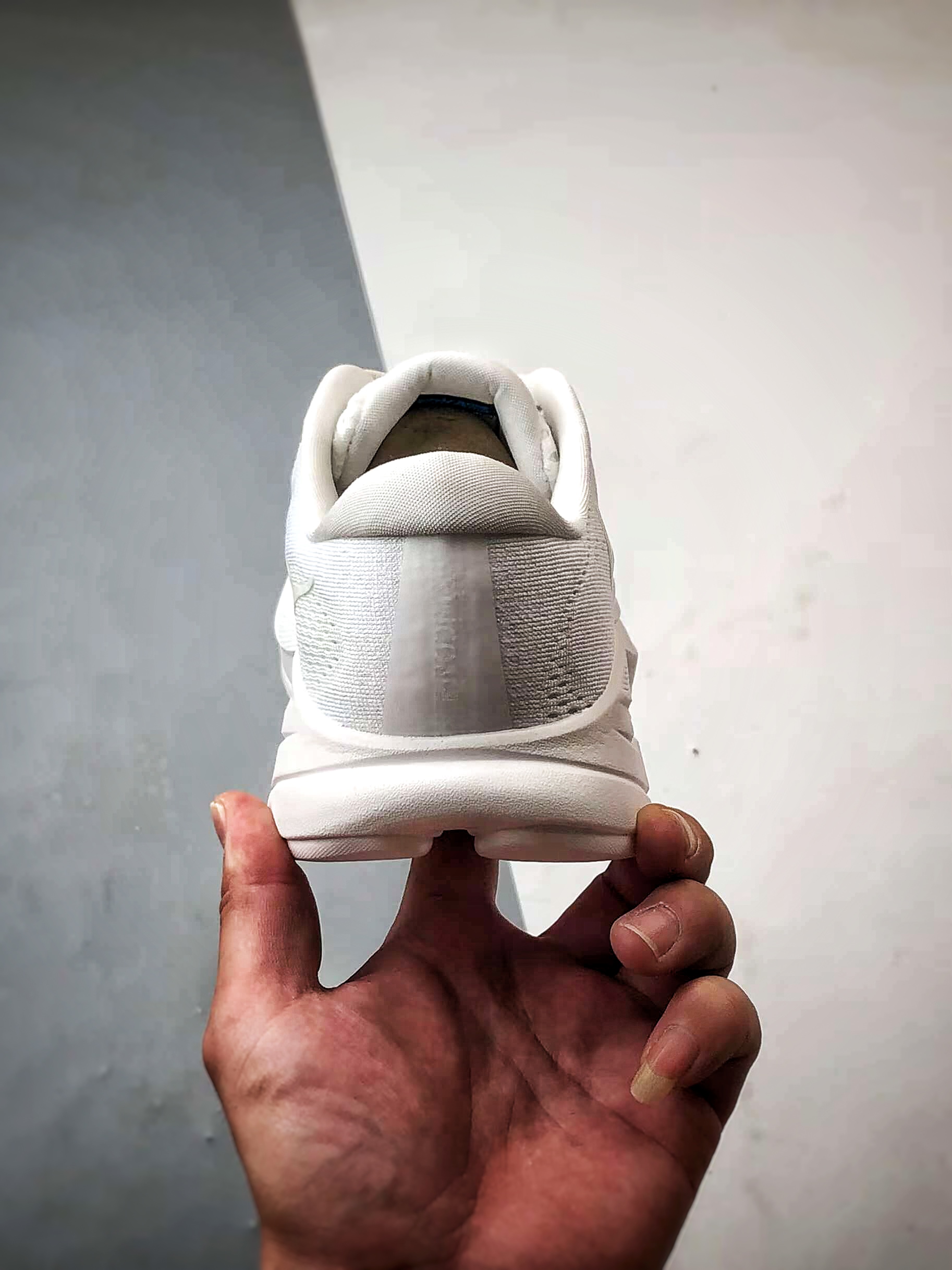 240 Hoka One One Rincon 4 白色 林康4代公路休闲跑步鞋 1155131-WWH