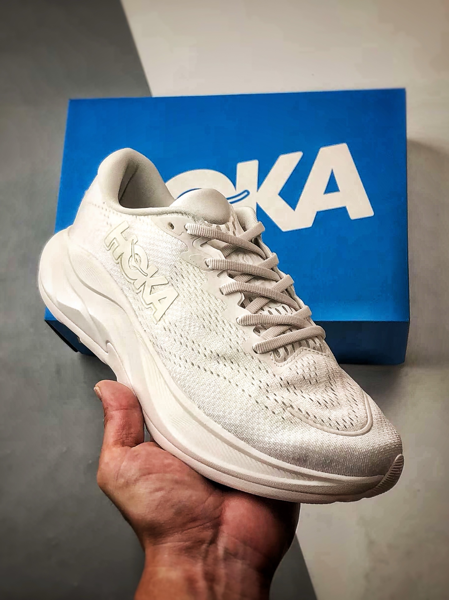 240 Hoka One One Rincon 4 白色 林康4代公路休闲跑步鞋 1155131-WWH