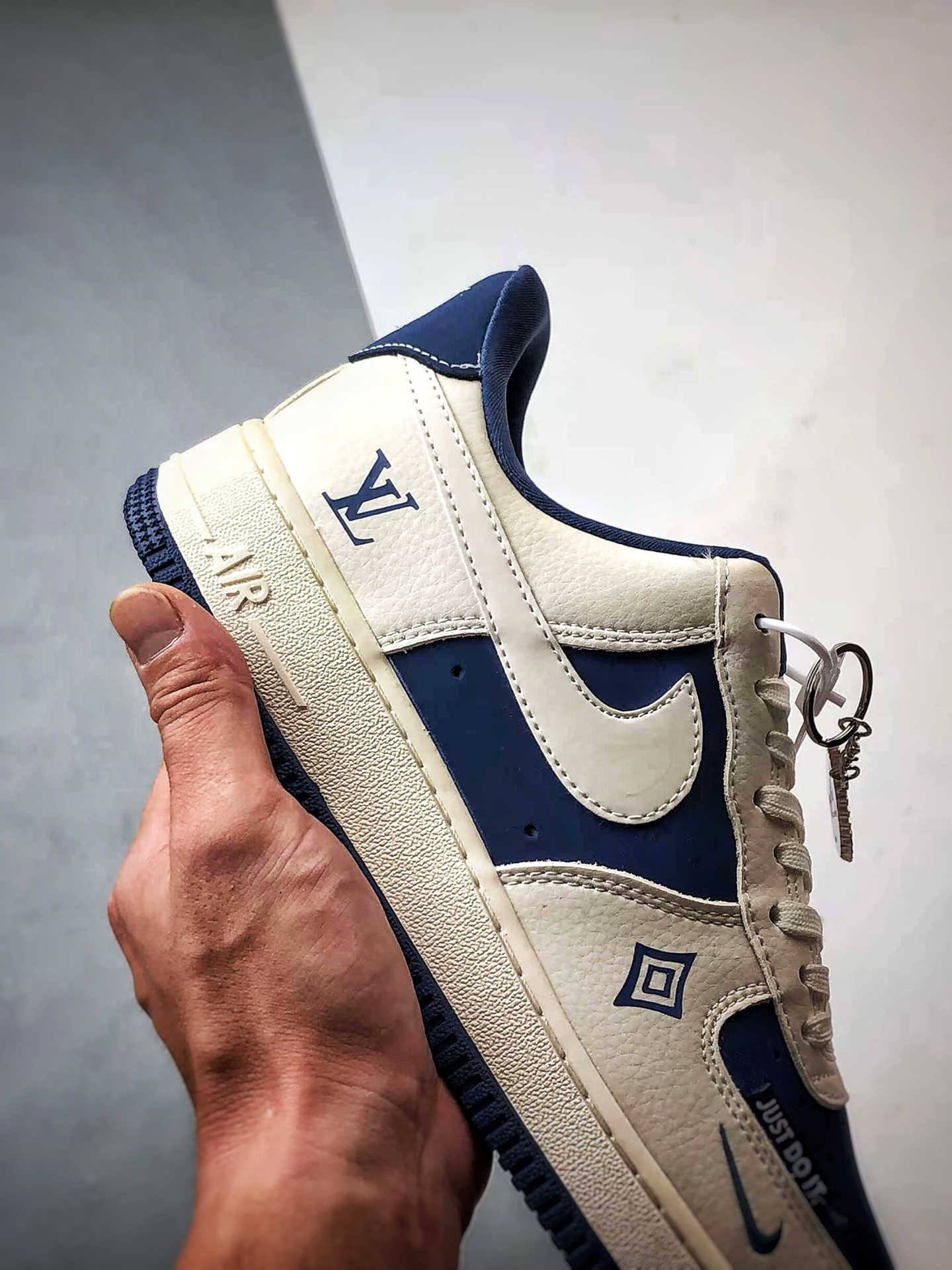 280 LV x Air Force 1 Low 米白深蓝 KK1988-084