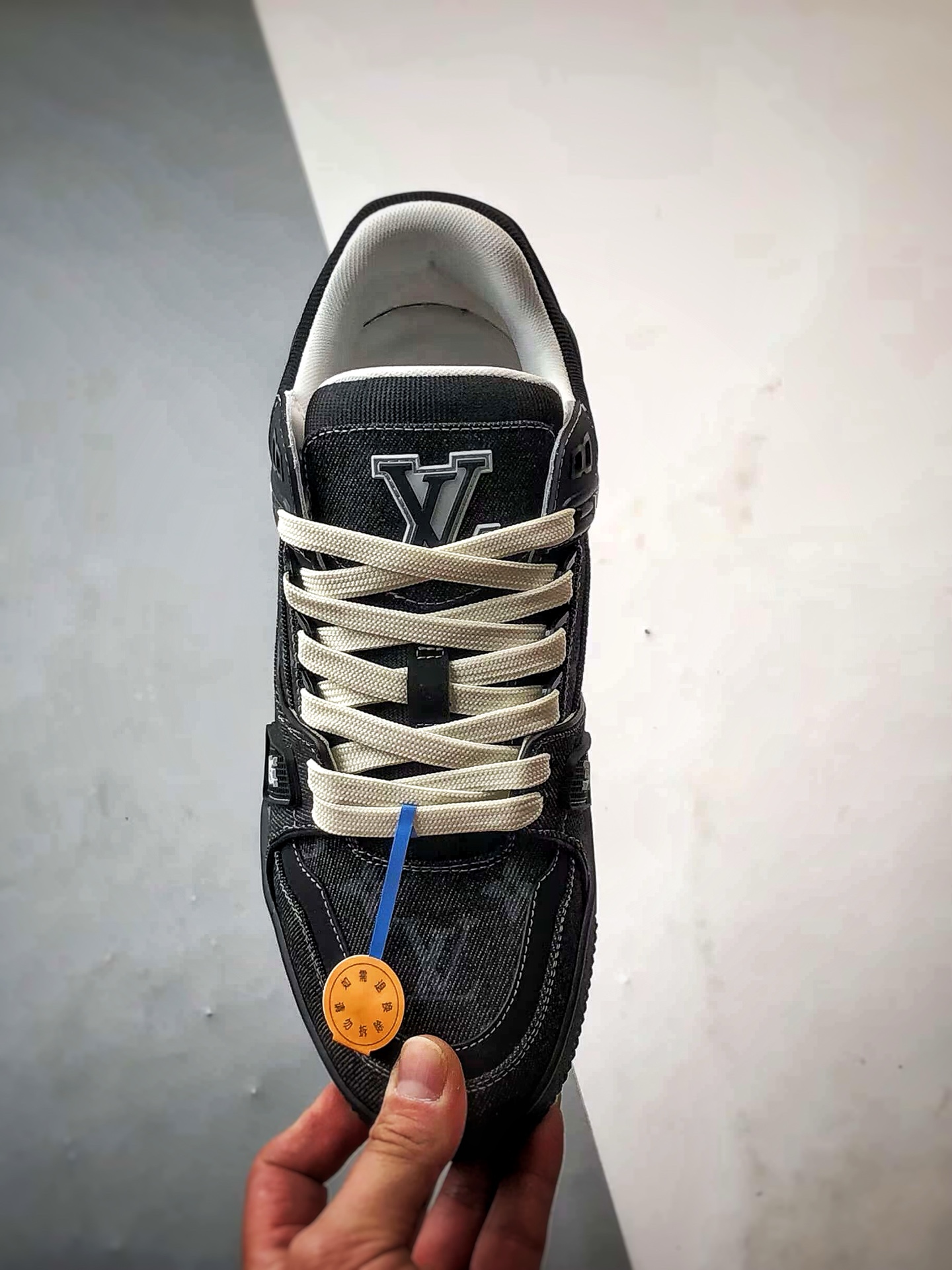 600 驴牌 Trainer 系列板鞋 黑色牛仔