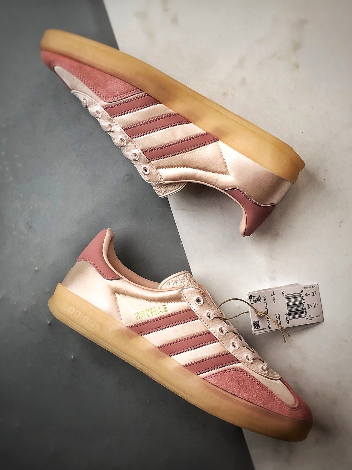 200 AD Originals Gazelle Indoor 粉色 三叶草复古休闲运动板鞋 JI2709