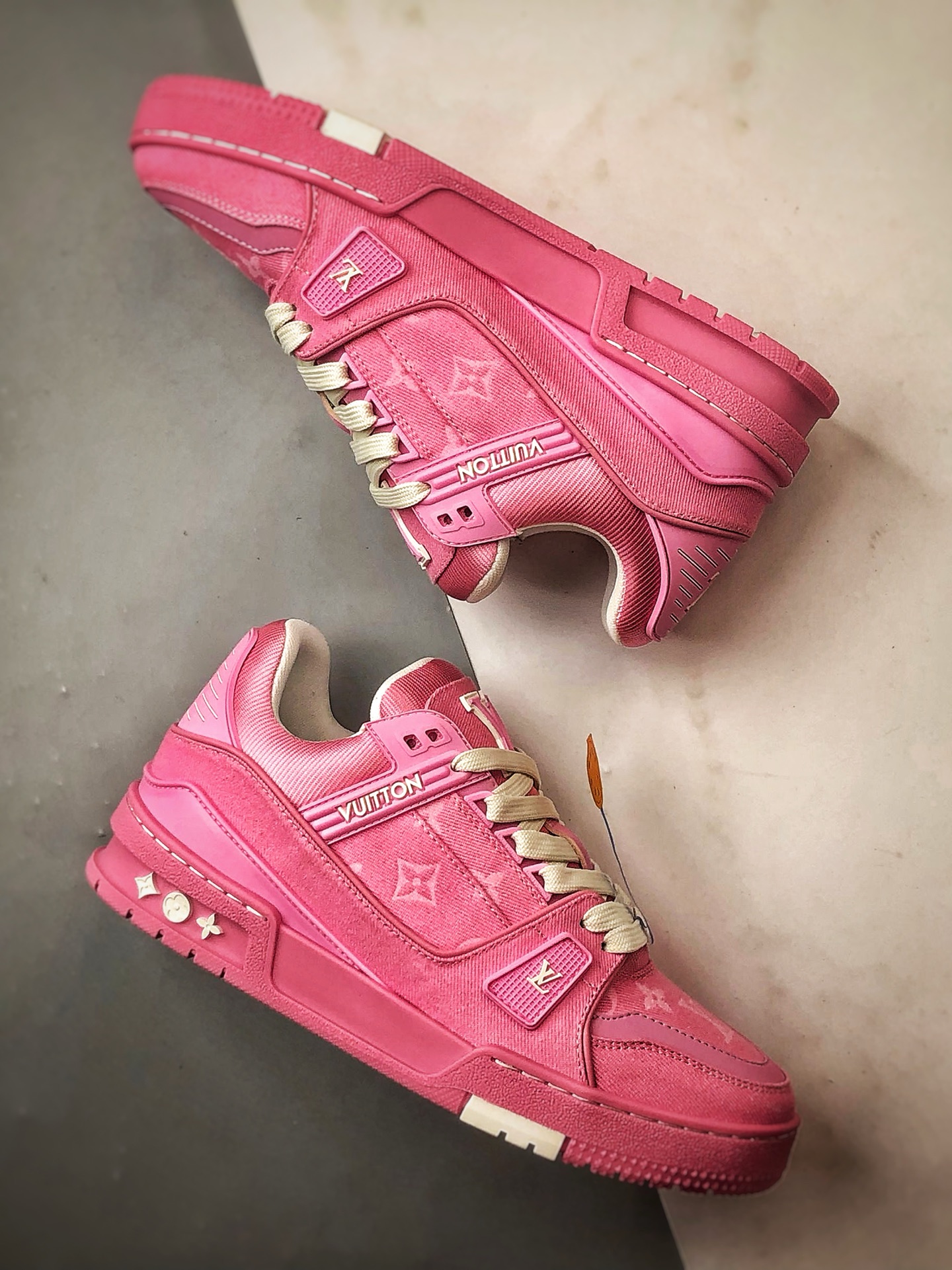 驴牌 Trainer 系列板鞋 粉色牛仔