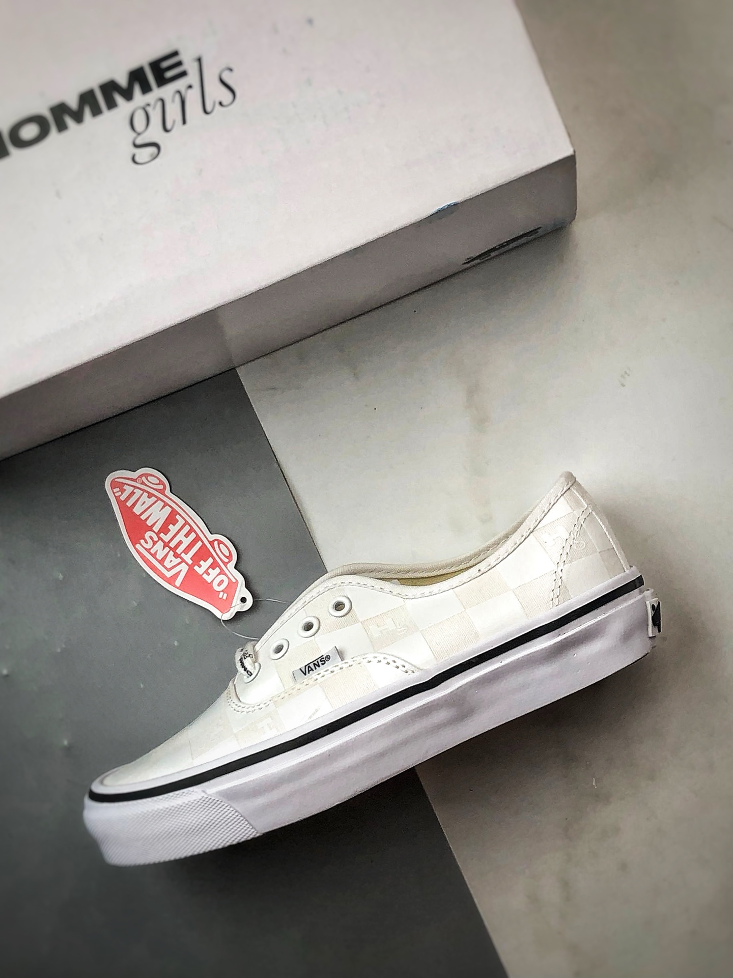 140 HommeGirls × OTW by Vans 白色 万斯官方 舒适百搭低帮硫化板鞋 VN000EEUCCZ