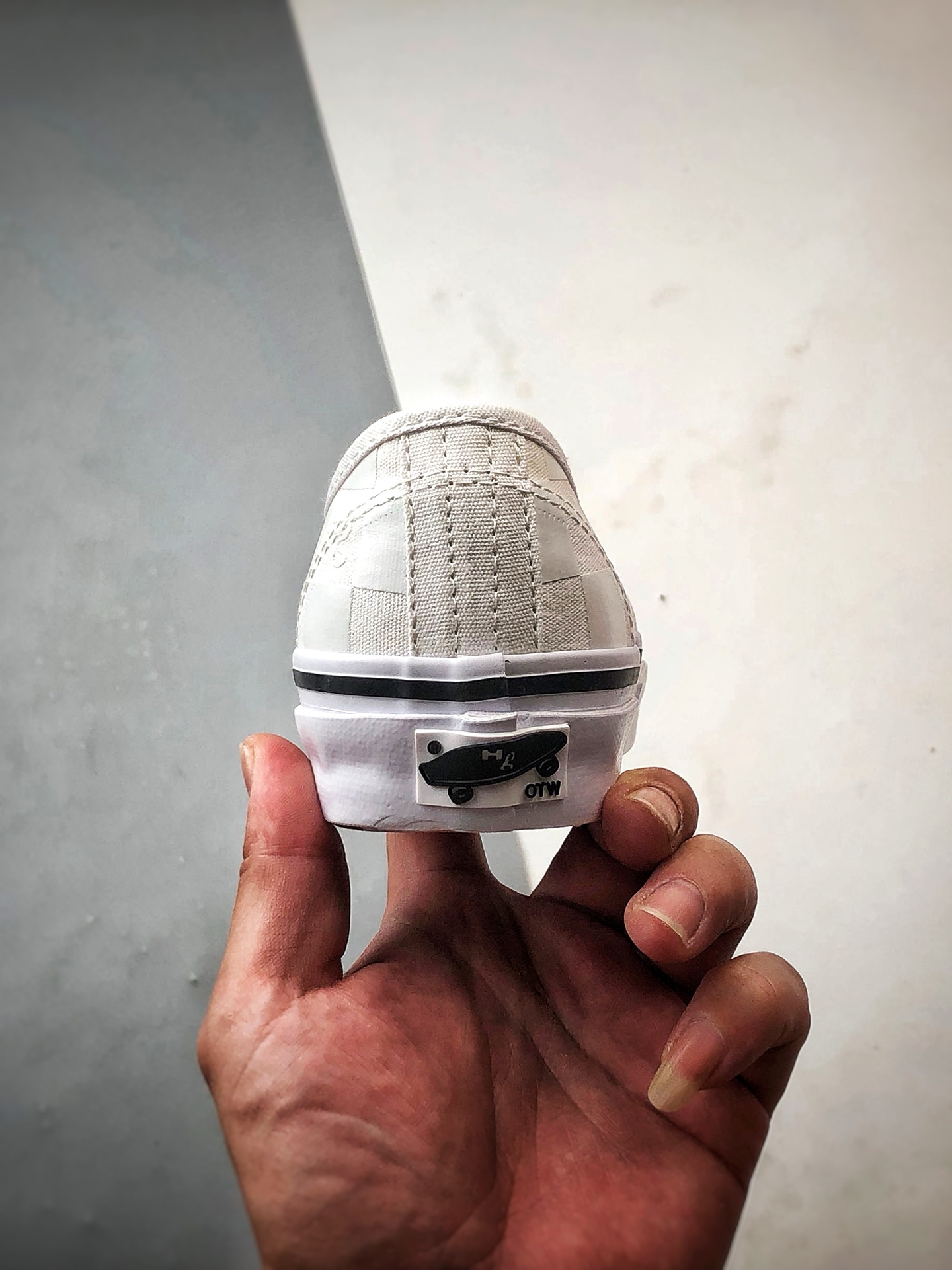 140 HommeGirls × OTW by Vans 白色 万斯官方 舒适百搭低帮硫化板鞋 VN000EEUCCZ