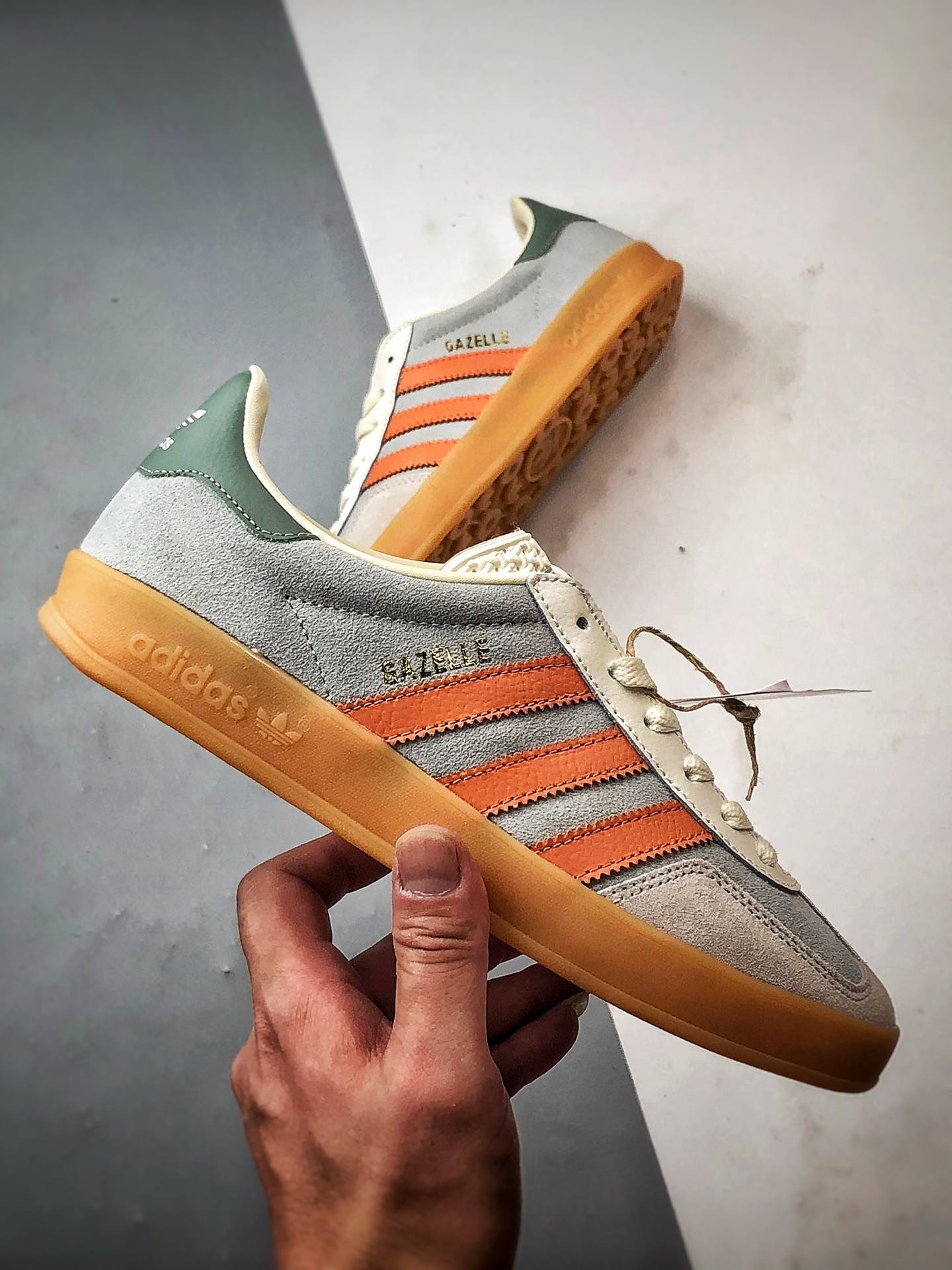 180 AD Originals Gazelle Indoor 灰绿橘 三叶草复古休闲运动板鞋 JQ0011