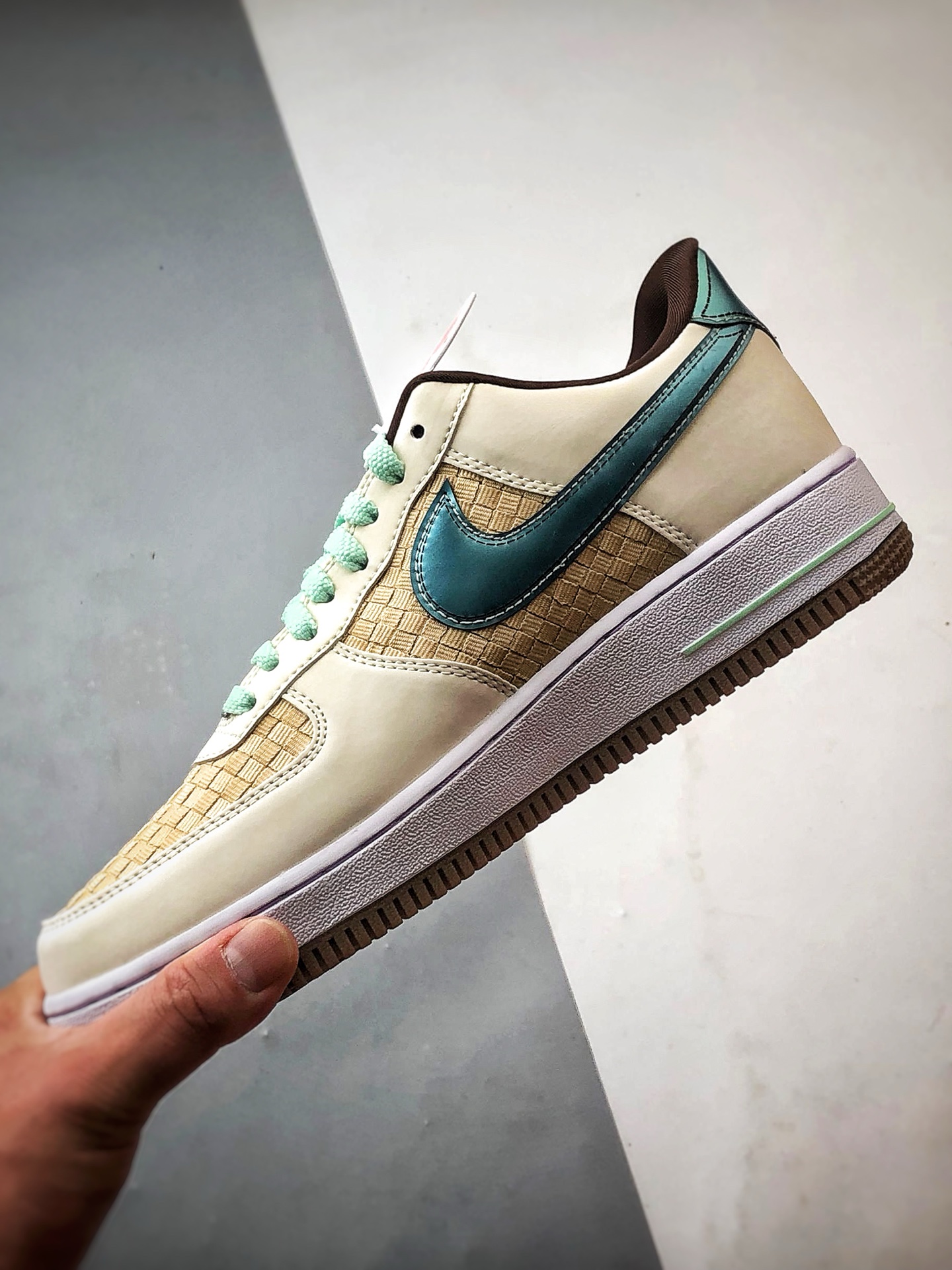 220 Air Force 1 '07 Low 编织米黄绿 IB5722-100