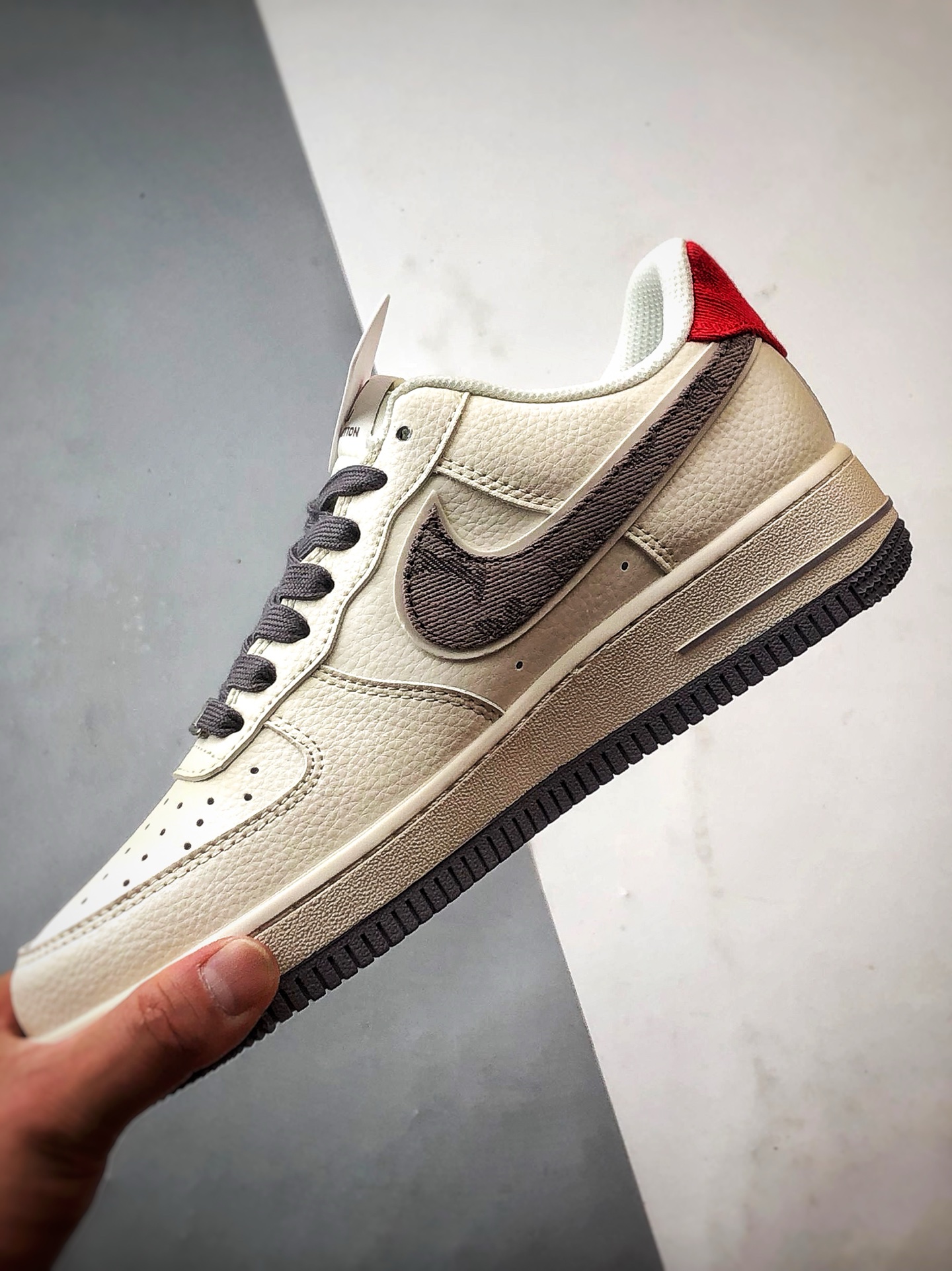 280 LV x Air Force 1 Low 米白灰红尾 XX3168-136