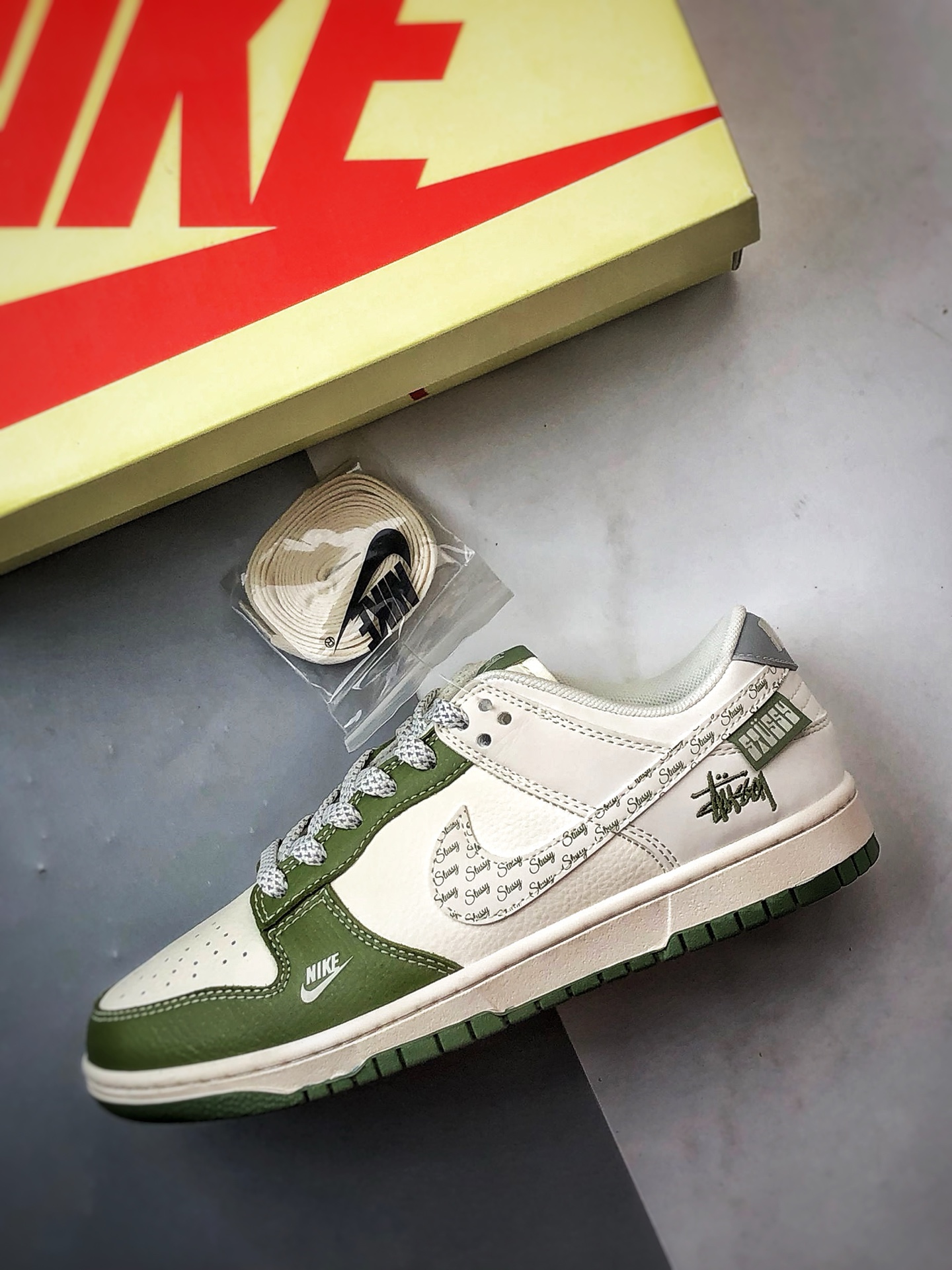 290 NK Dunk Low Retro ”DIY高端定制” 斯图西反光米白绿涂鸦钩 低帮休闲运动板鞋 XS6089-592