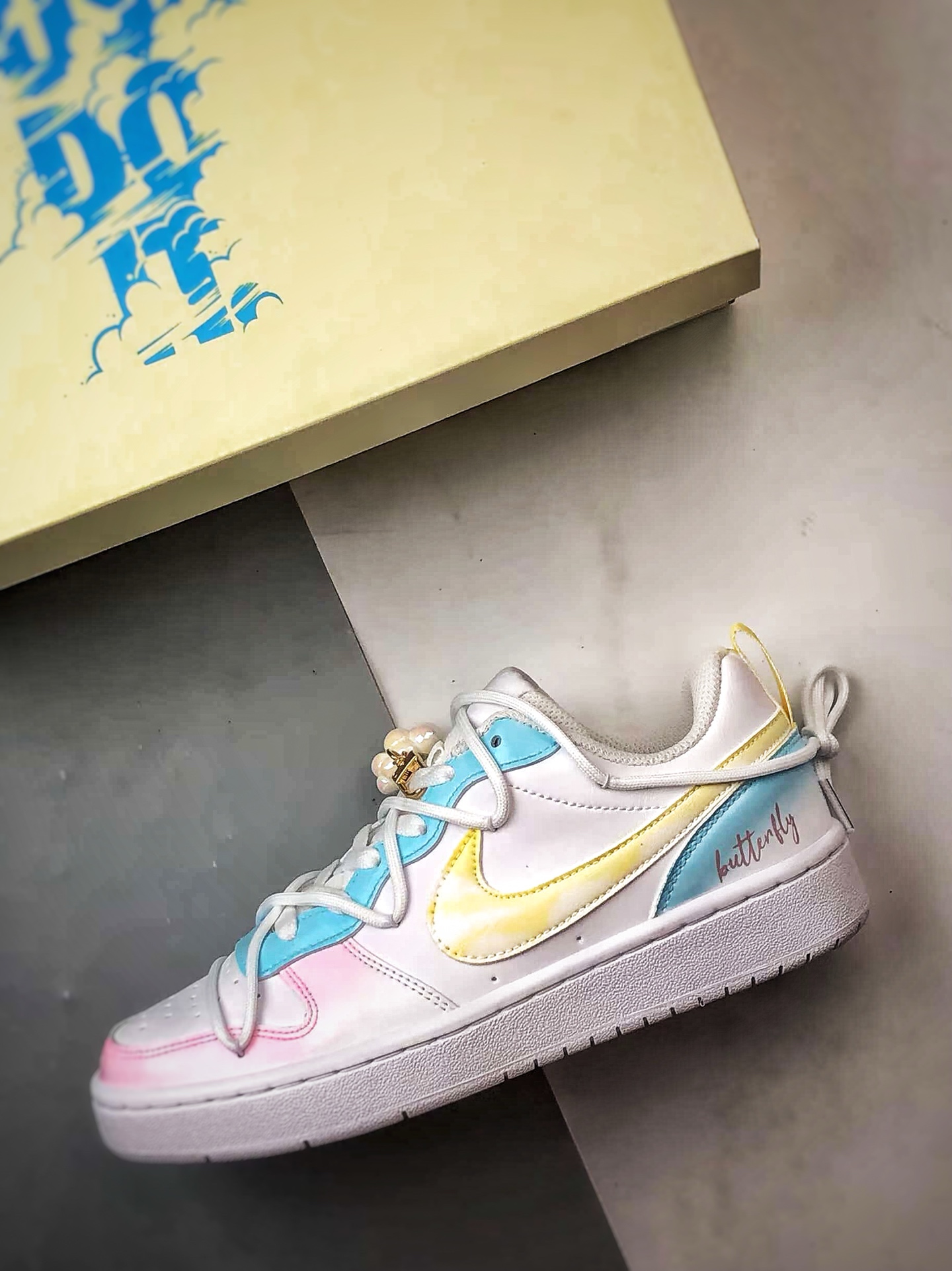 【定制球鞋】NK Court Vision 1 Low ”彩虹云朵” 黄粉蓝 手绘泼墨涂鸦定制板鞋 BQ5448-213