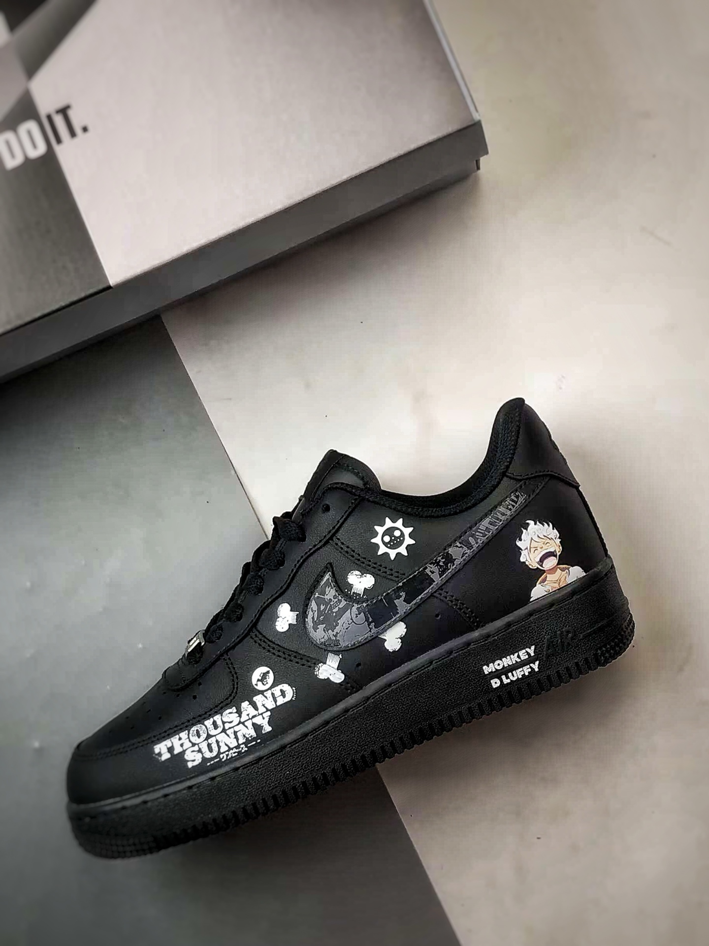 Air Force 1 Low 海贼王五档尼卡 CW2288-016