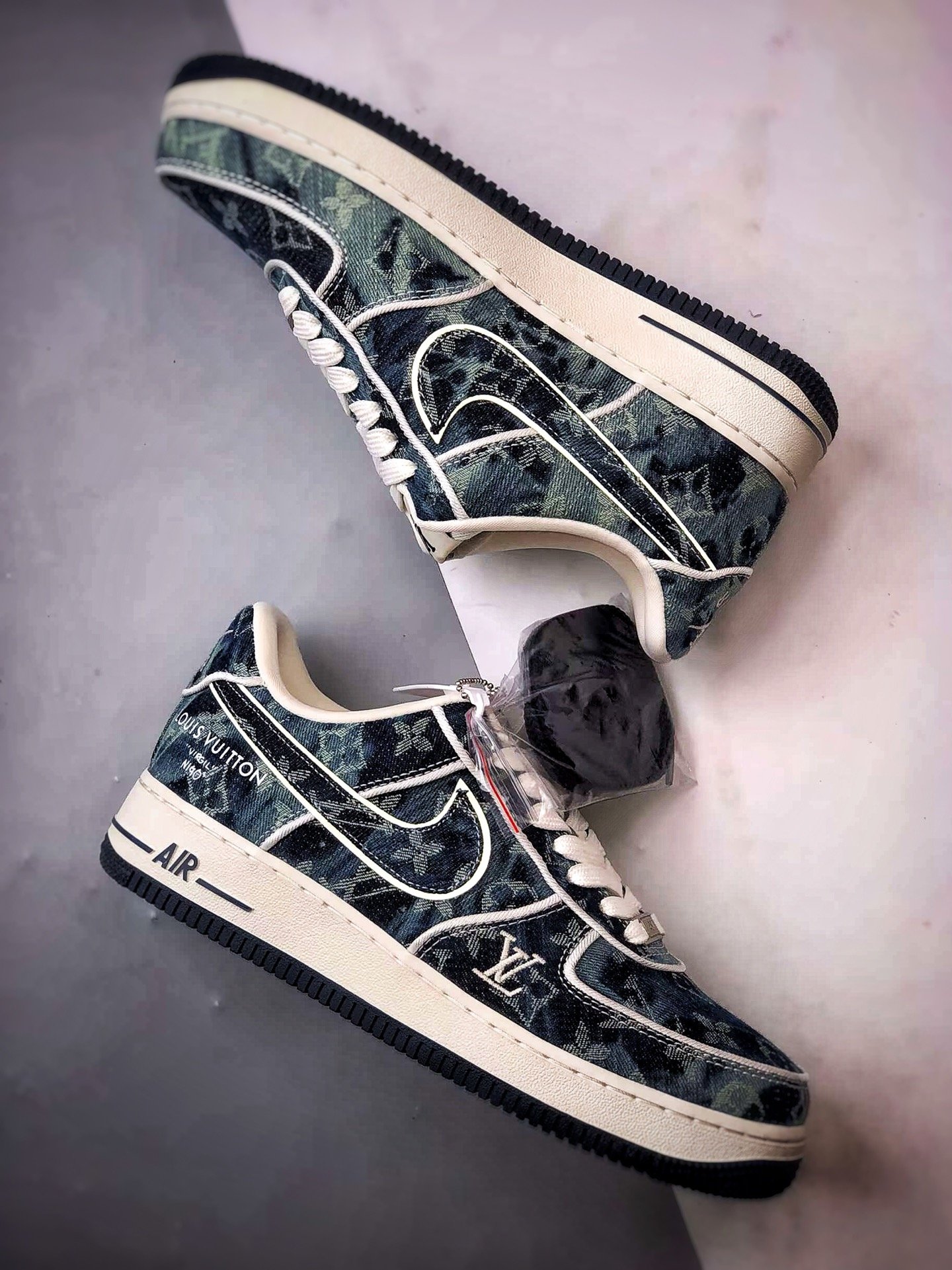 LV x Air Force 1 Low 黑蓝老花牛仔布 SC9207-533