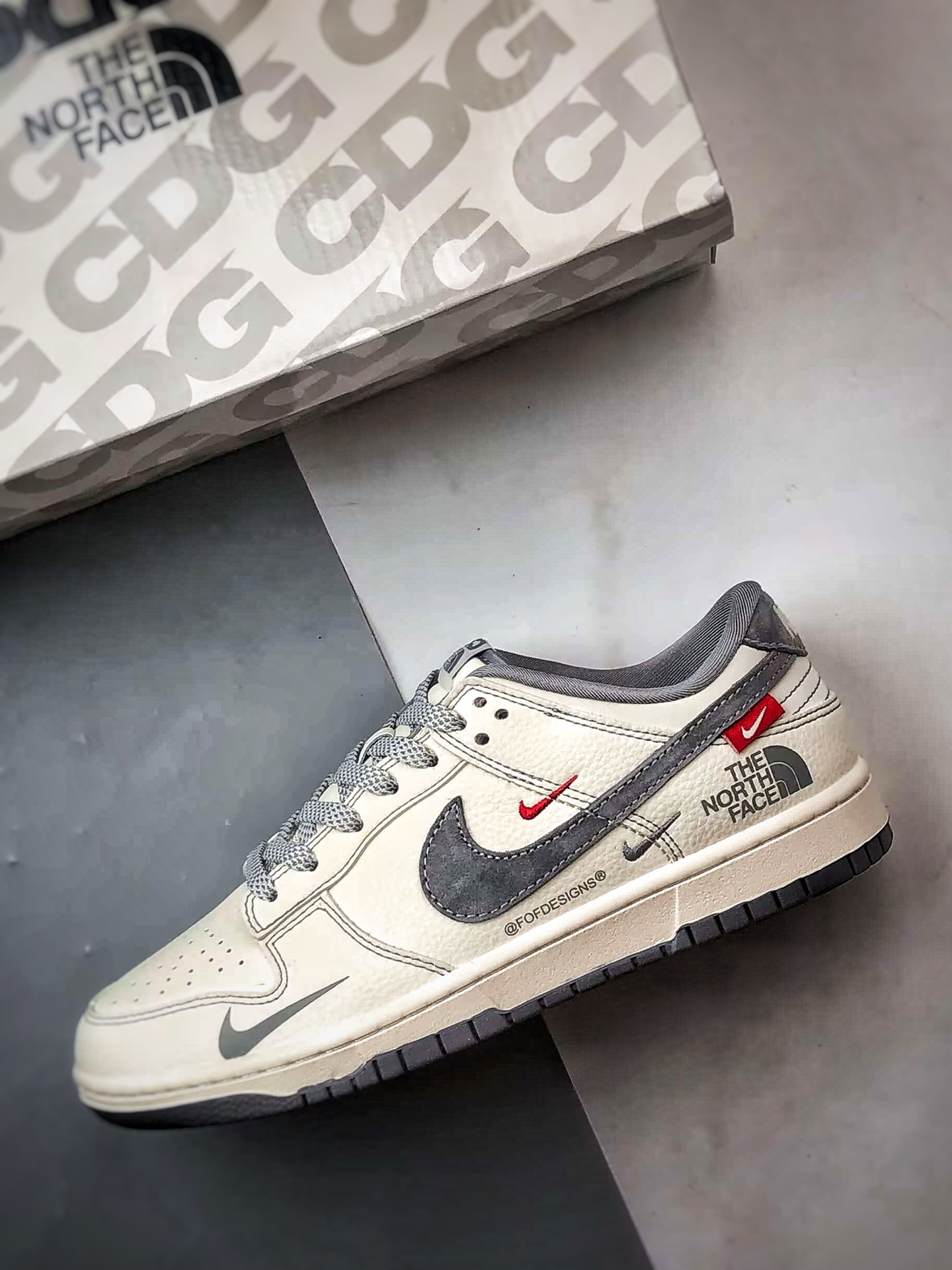 NK Dunk Low Retro ”DIY高端定制” 北面CDG米白灰 低帮休闲运动板鞋 YX5066-340