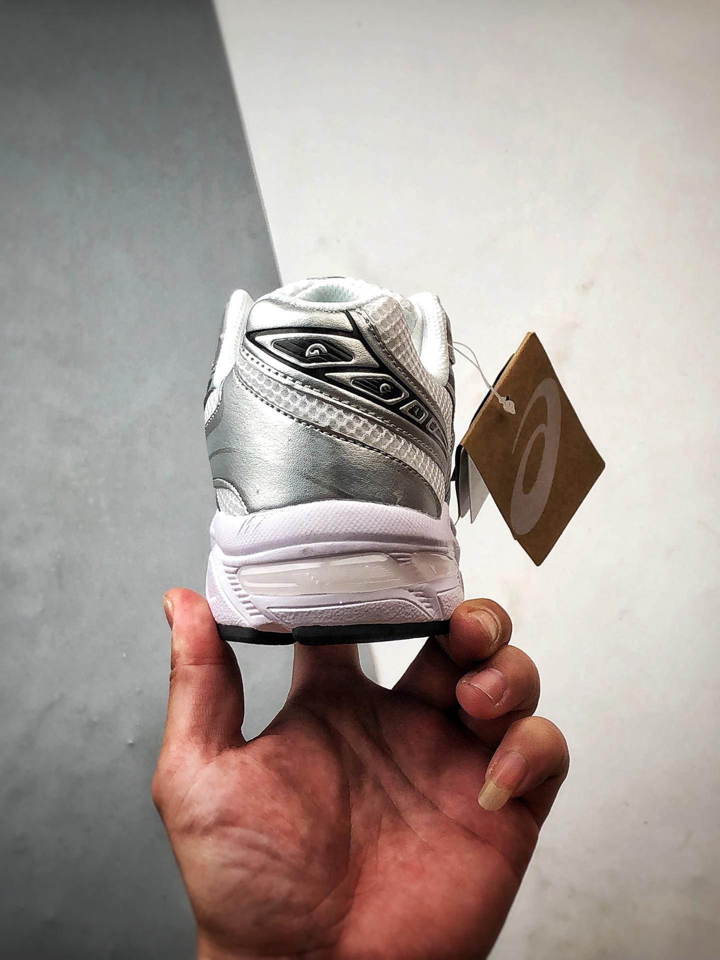 200 Asics Gel-1130 白银色 亚瑟士轻便百搭休闲运动慢跑鞋 1201B020-100