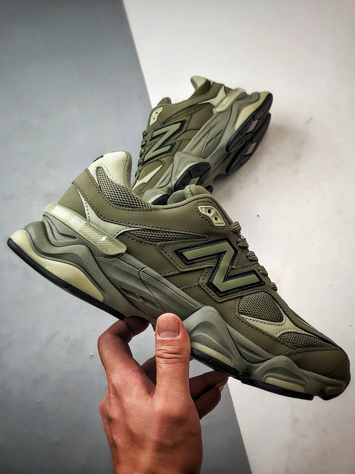 250 New Balance 9060 橄榄绿 复古休闲运动老爹鞋 U9060ZGD