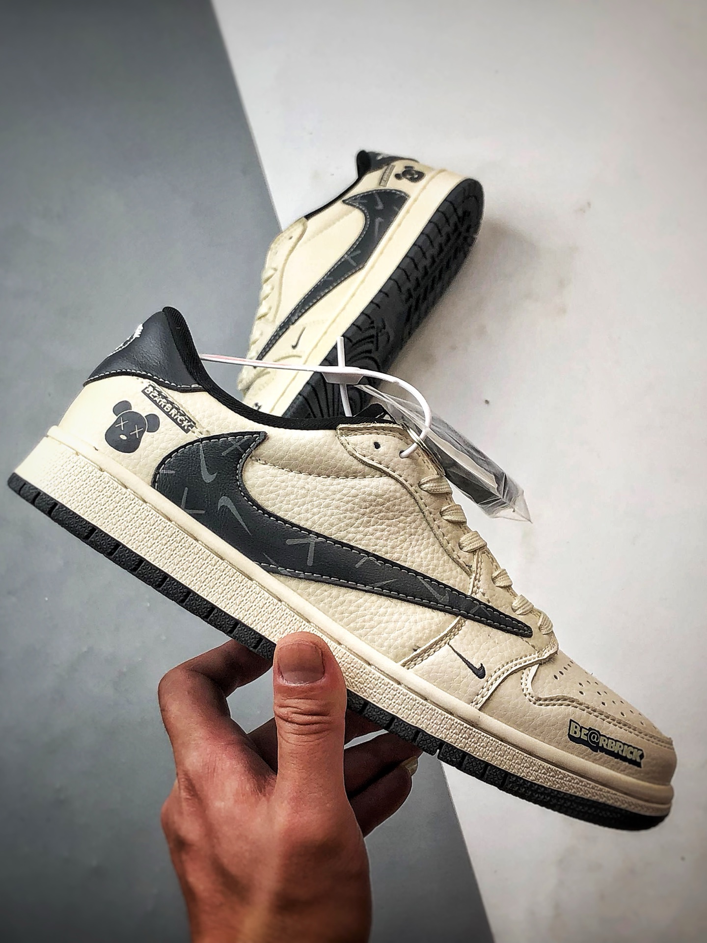 Air Jordan 1 Low OG ”高端定制” 暴力熊米白灰倒钩 LD2025-011