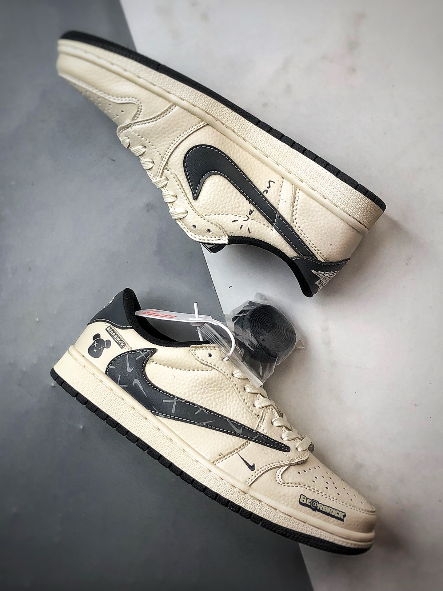 Air Jordan 1 Low OG ”高端定制” 暴力熊米白灰倒钩 LD2025-011