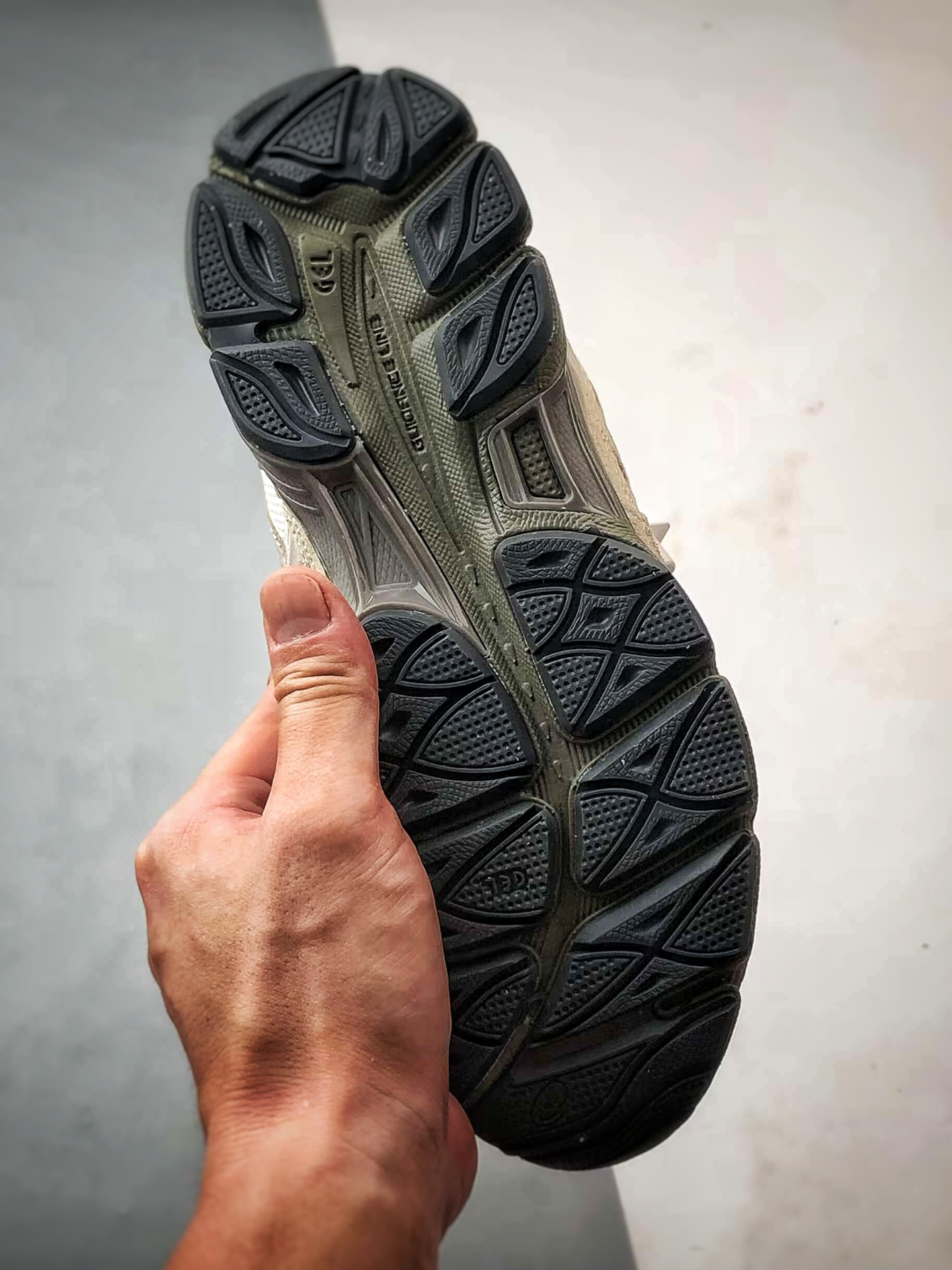 Asics Gel-NYC 复古单品 褐色 亚瑟士新款厚底街头运动休闲鞋