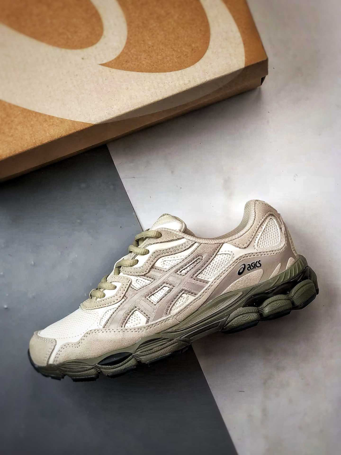 Asics Gel-NYC 复古单品 褐色 亚瑟士新款厚底街头运动休闲鞋