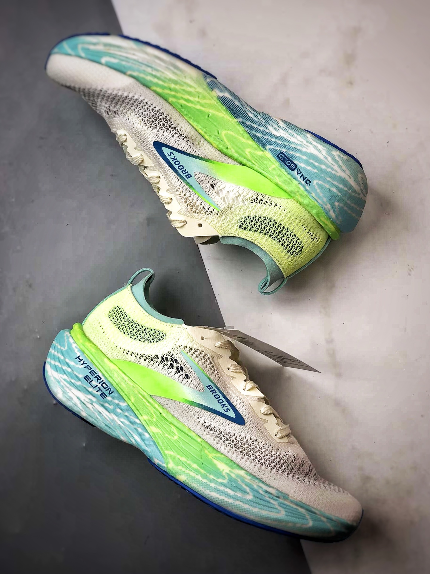 Brooks布鲁克斯 Hyperion Elite 4 白绿 龙卷风系列越野竞速跑步鞋