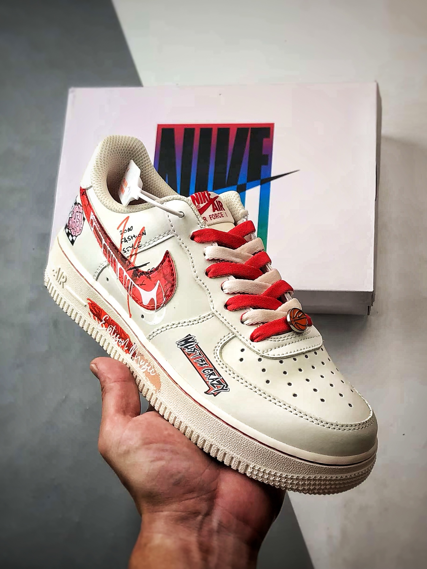 Air Force 1 ’07 Low 520限定白红涂鸦 SD2023-024