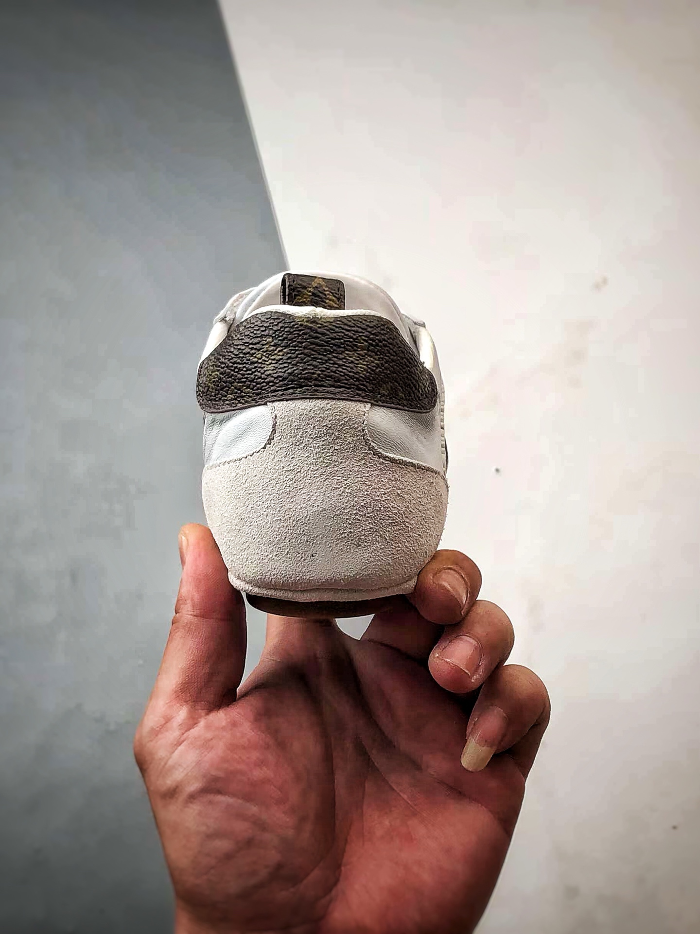 驴牌 Sneakerina 德训鞋系列 白灰棕 圆头系带芭蕾风平底运动休闲鞋