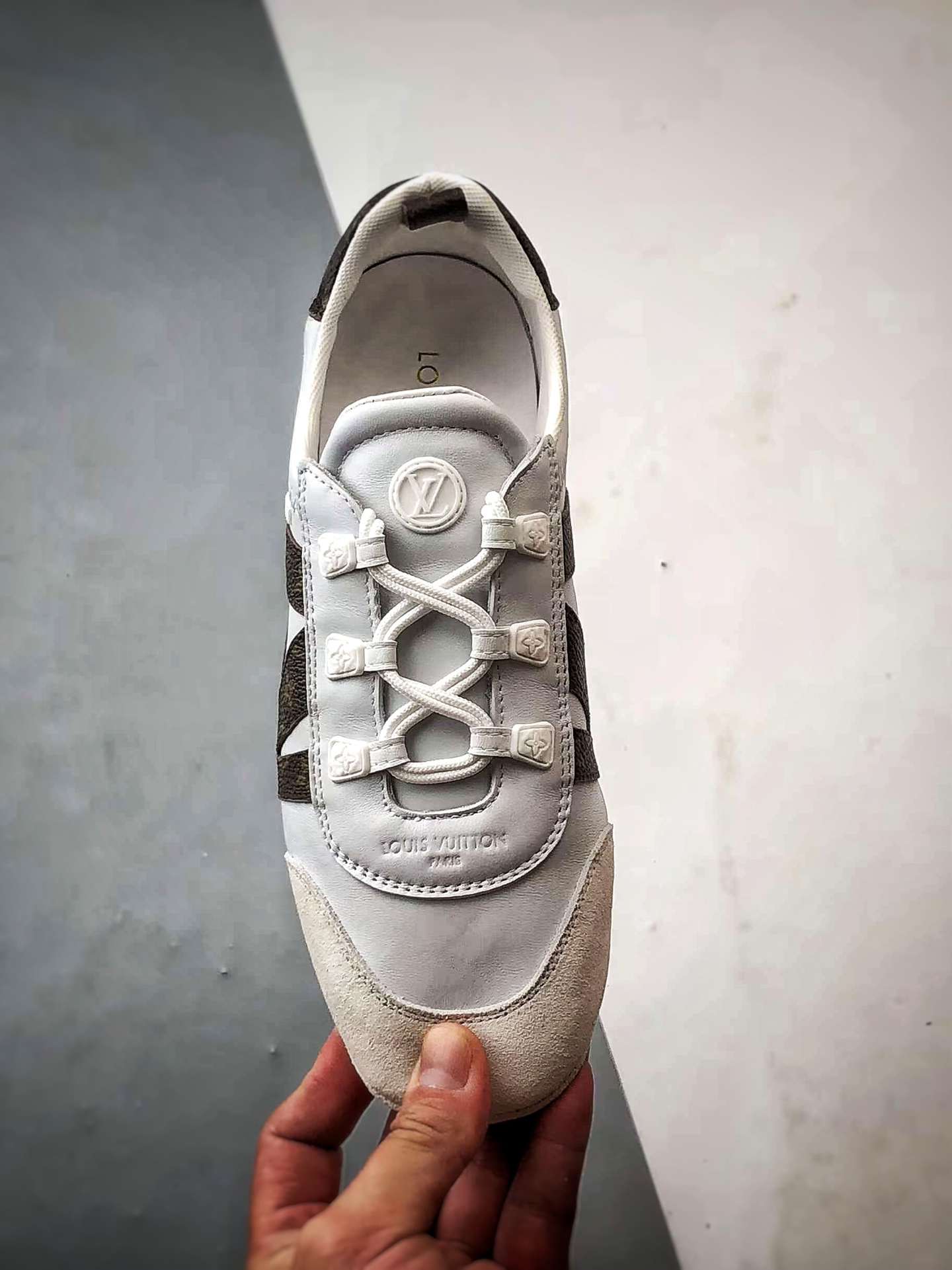 驴牌 Sneakerina 德训鞋系列 白灰棕 圆头系带芭蕾风平底运动休闲鞋
